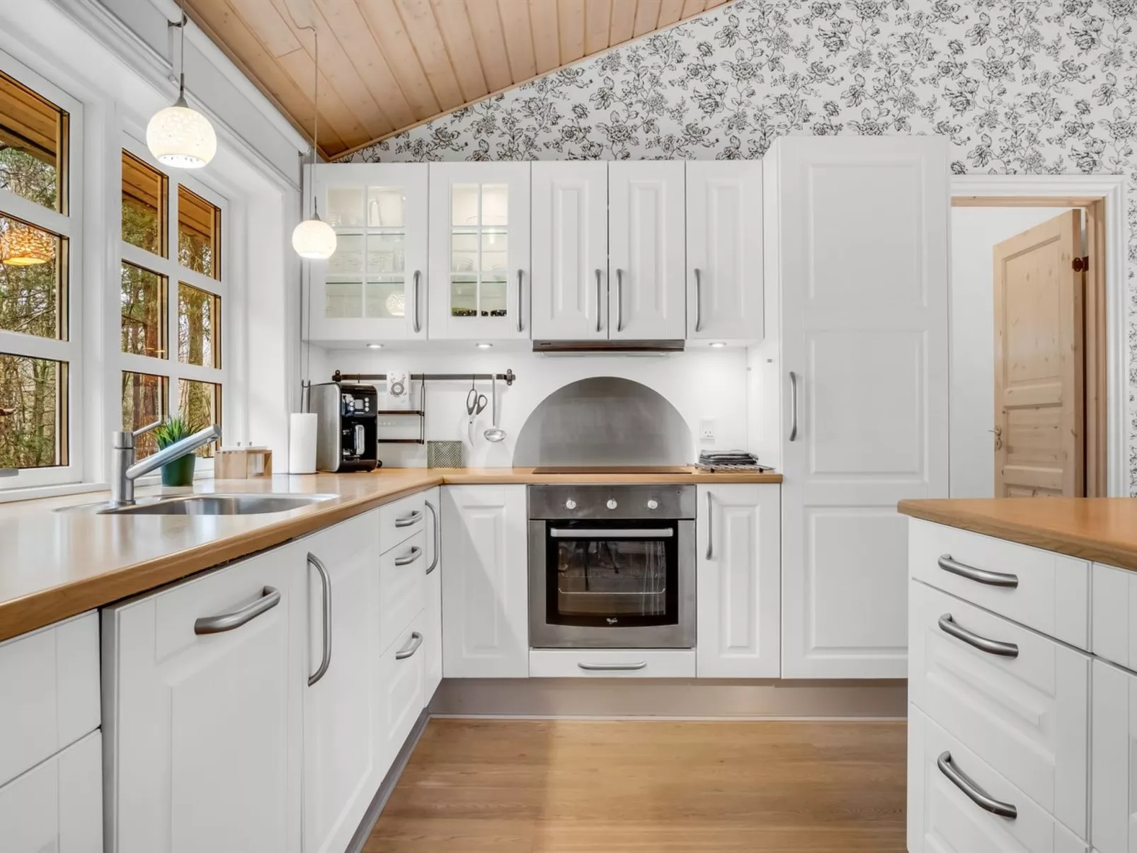 "Eikka" - 1km from the sea-Inside