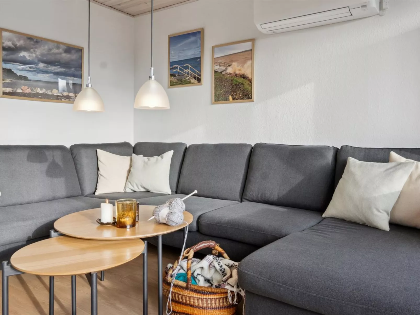 "Severine" - 650m from the sea-Inside