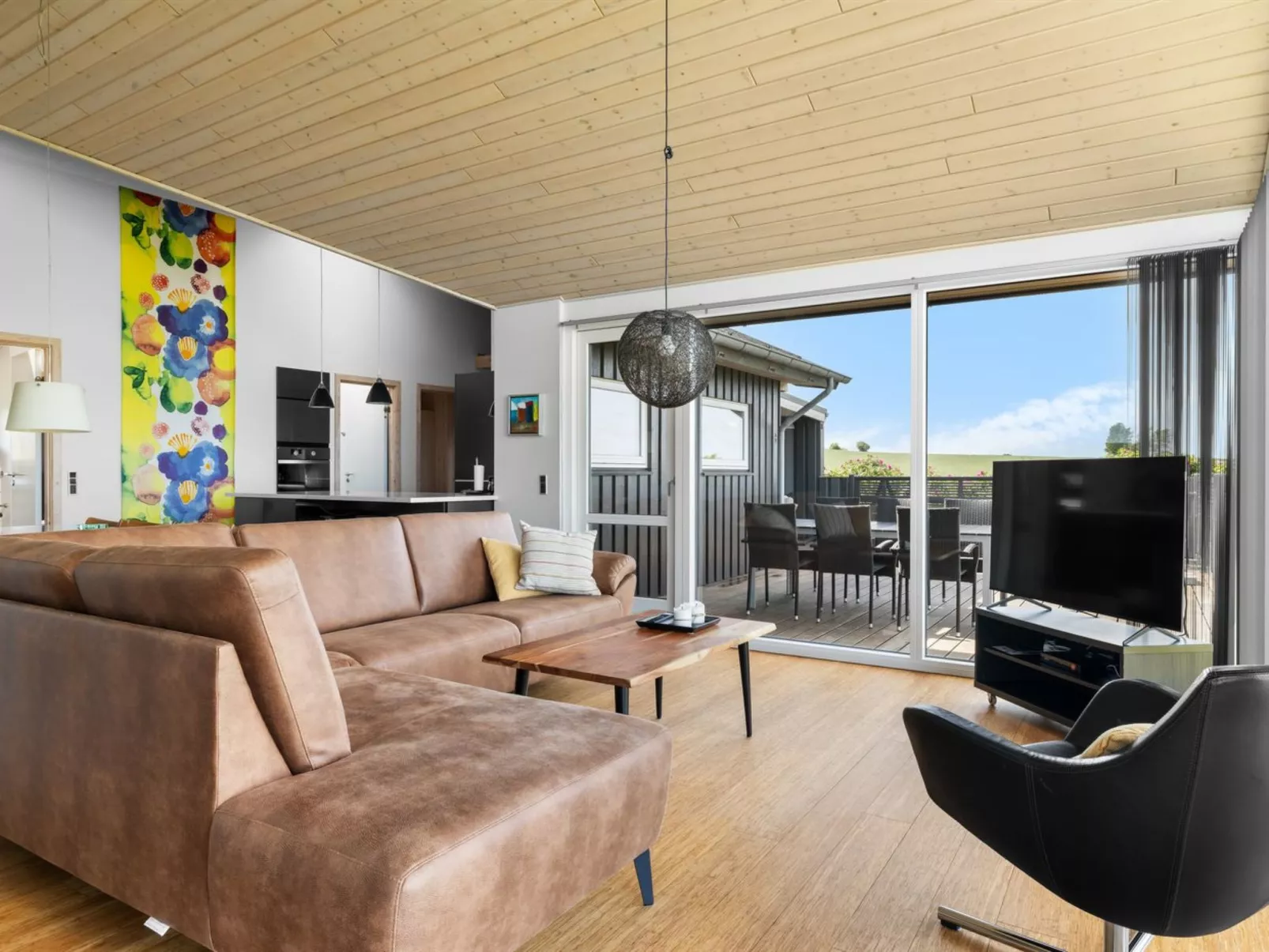 "Drusilla" - 140m from the sea-Drinnen