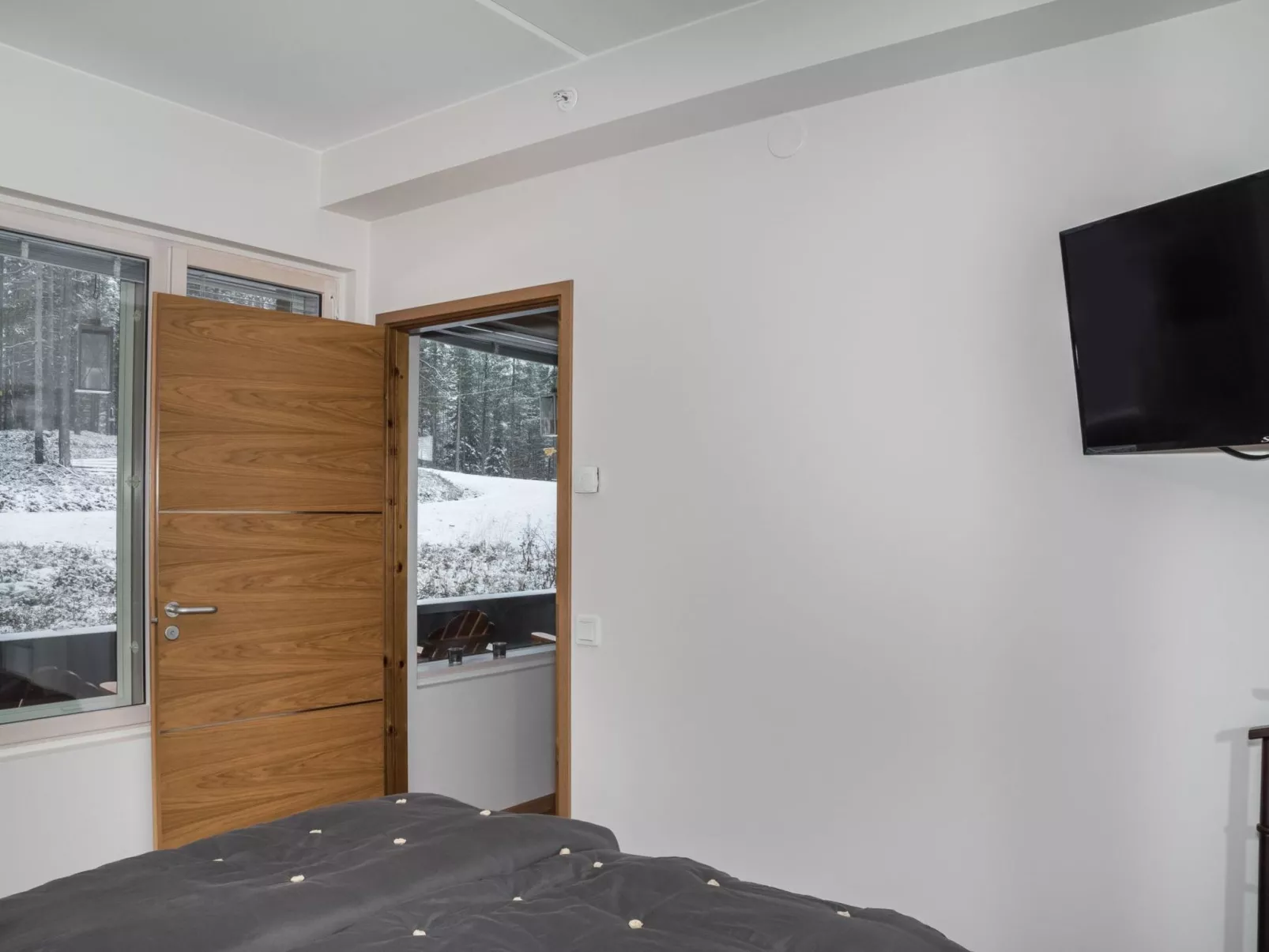 Levi hillside-Drinnen