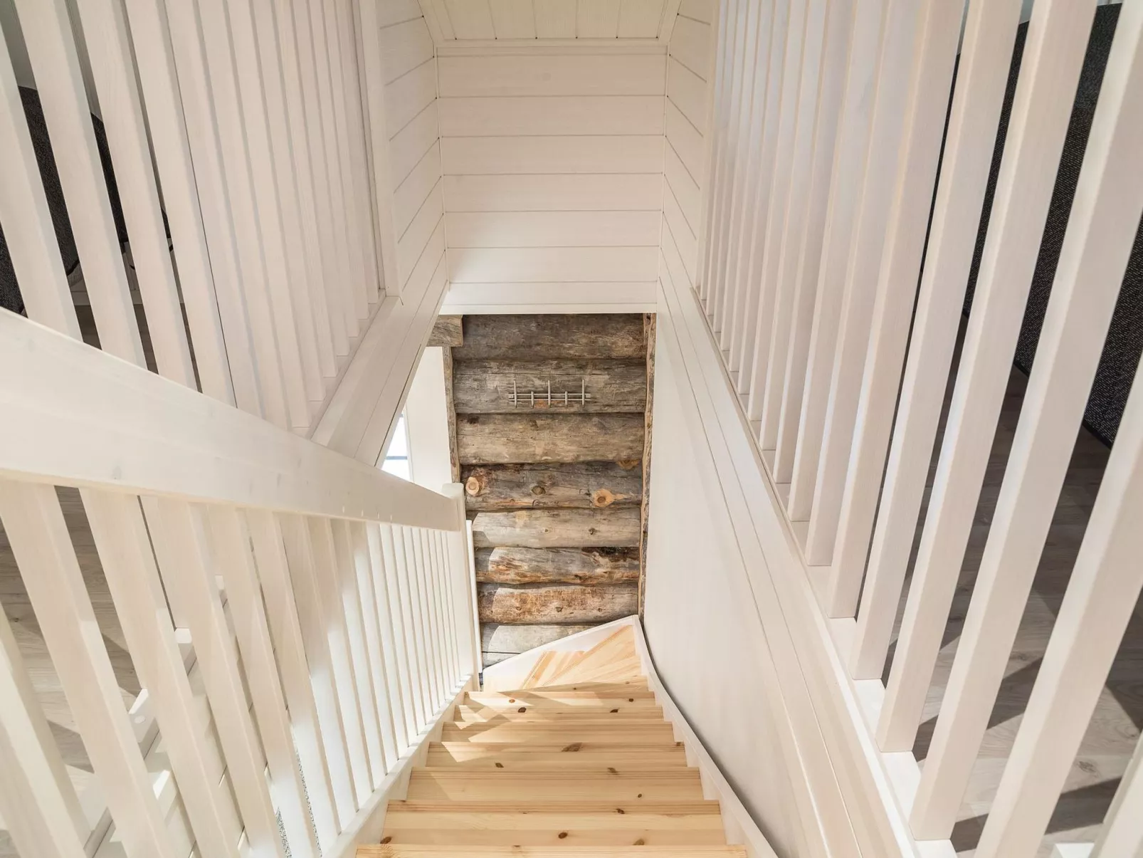 Taruilevi 8 h4-Drinnen