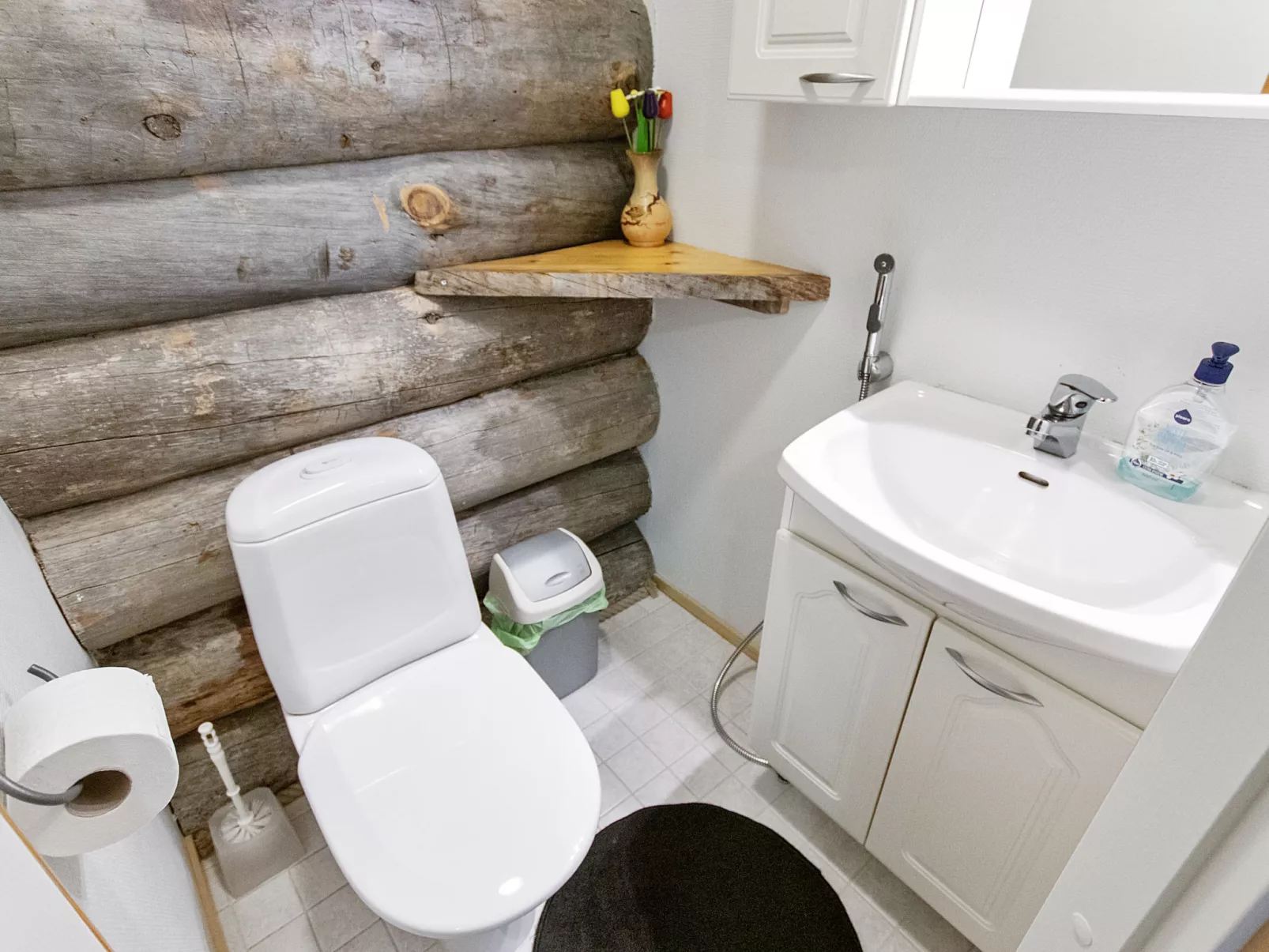 Kukasrakka 3 b 8-Drinnen