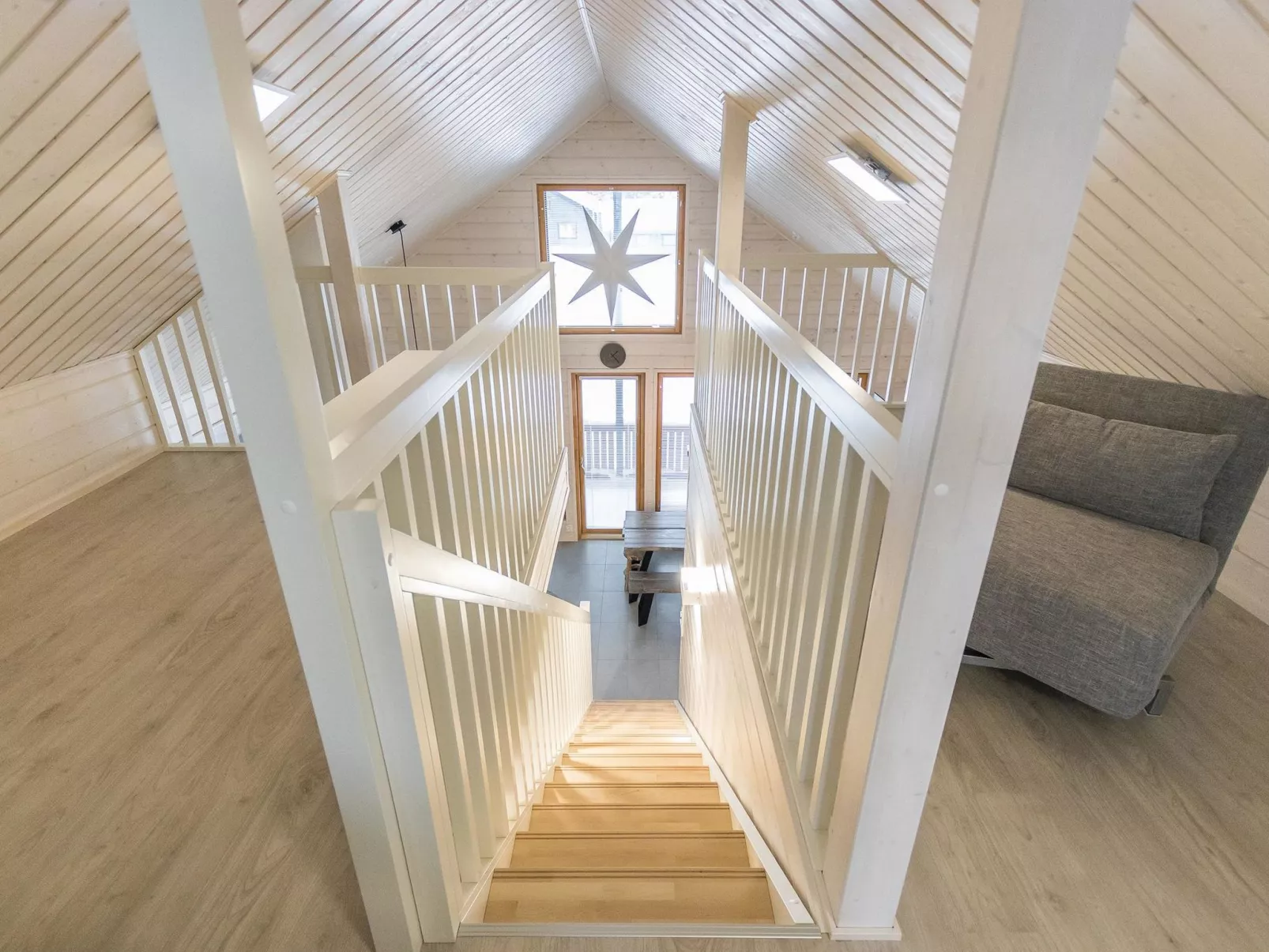 Kuuraparta a-Drinnen