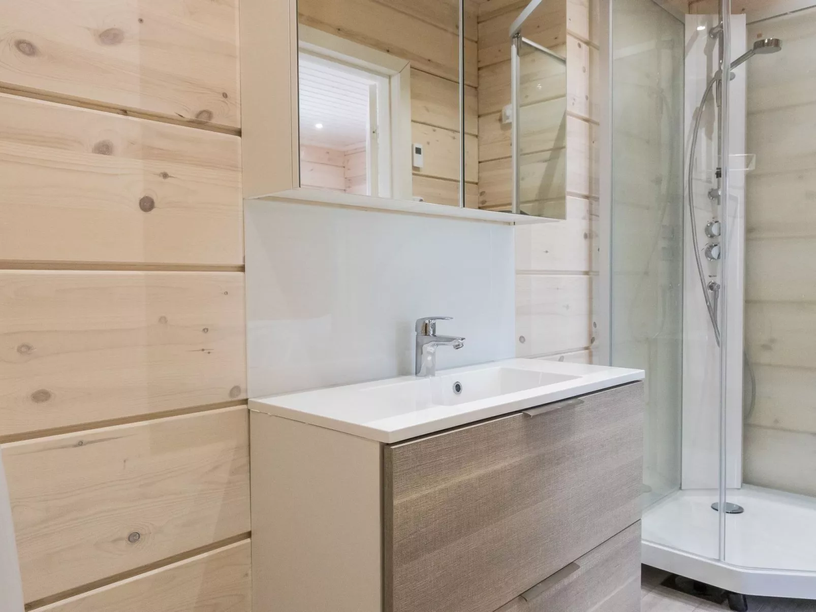 Villa paatari-Inside