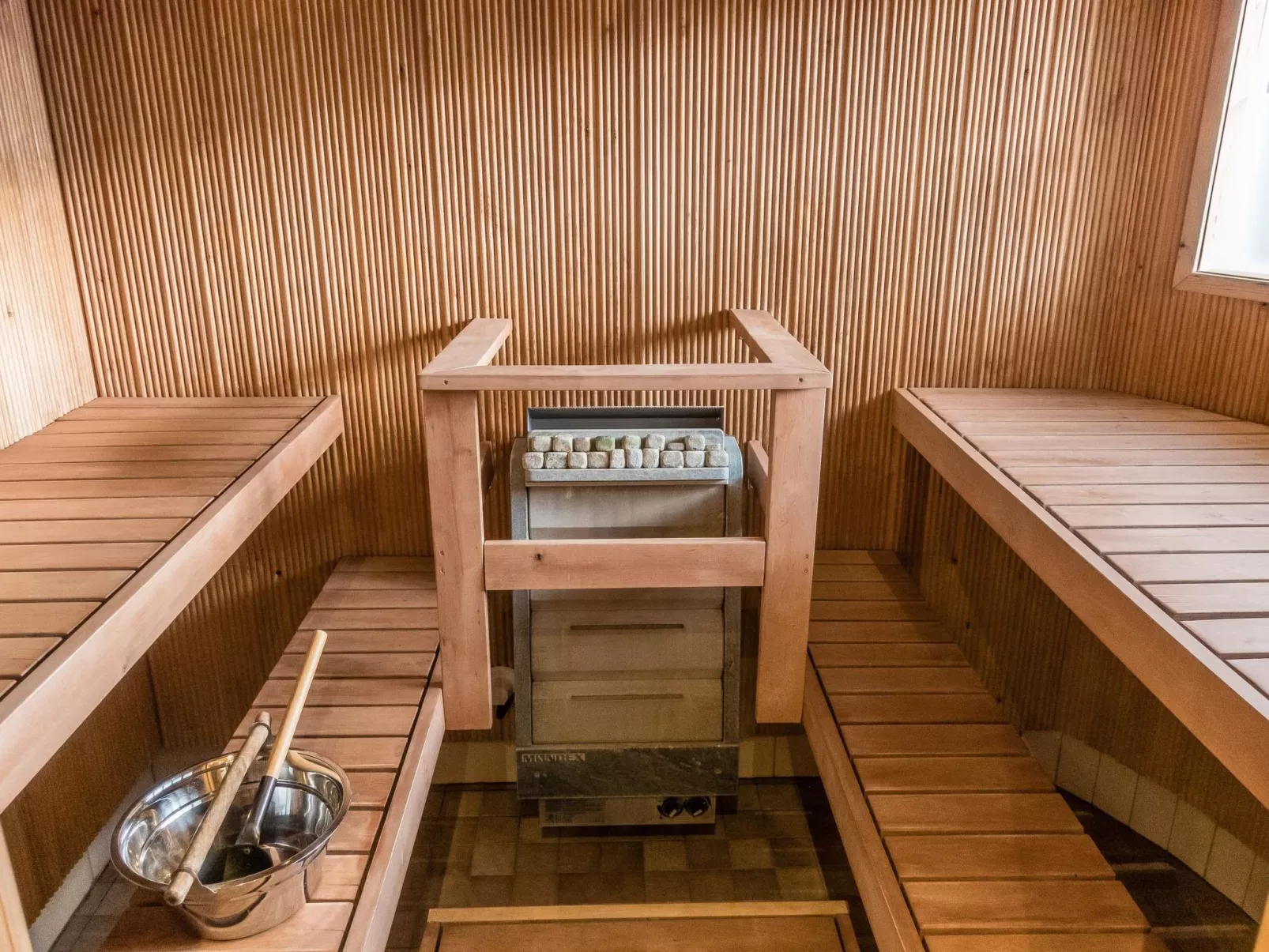 Levinkolmio c6-Drinnen