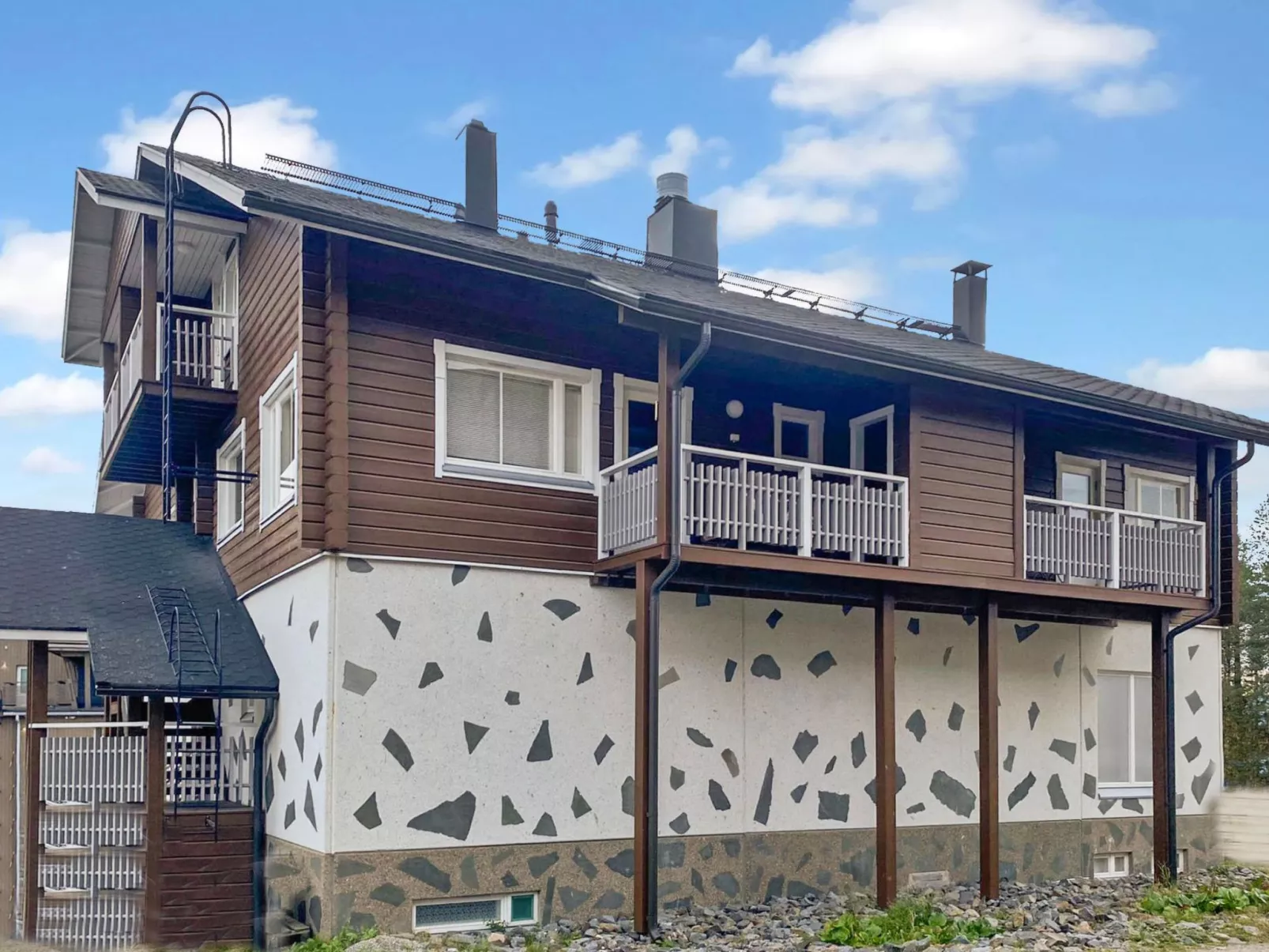 Leviraitti 4 a 4-Drinnen