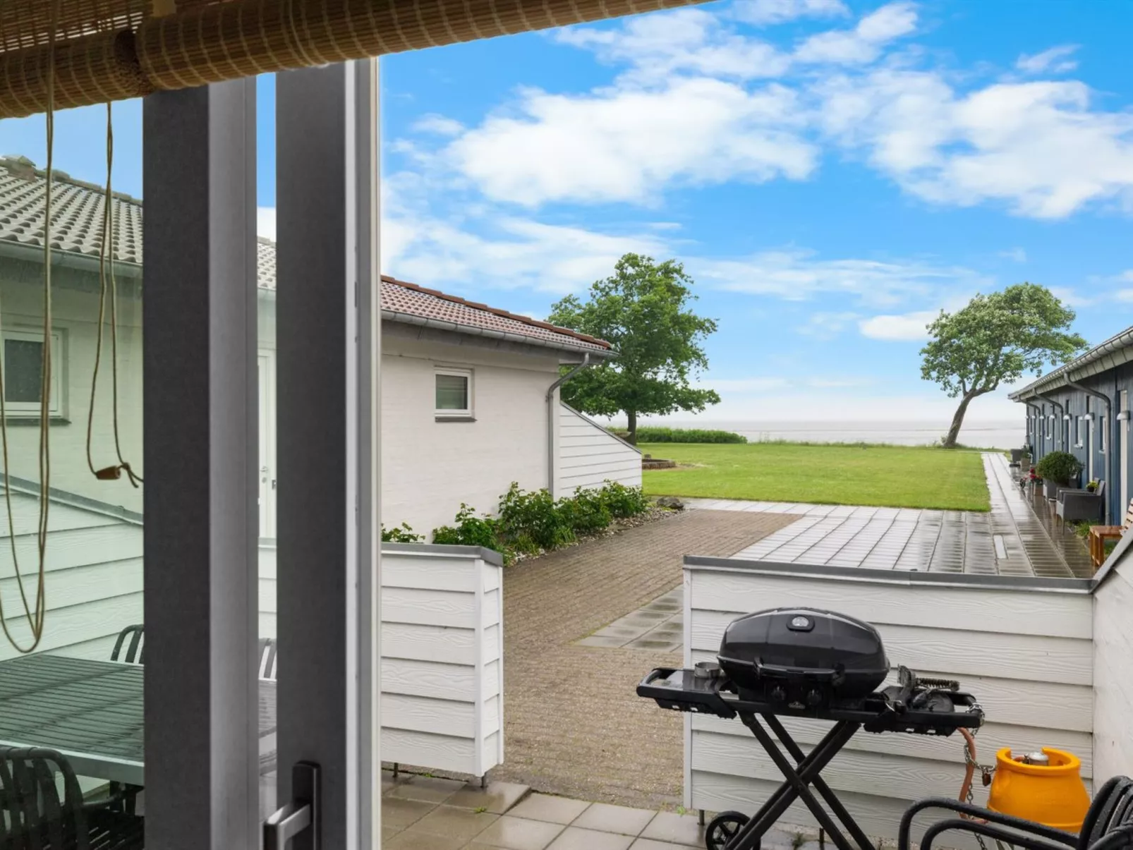 "Kari" - 50m from the sea-Outside