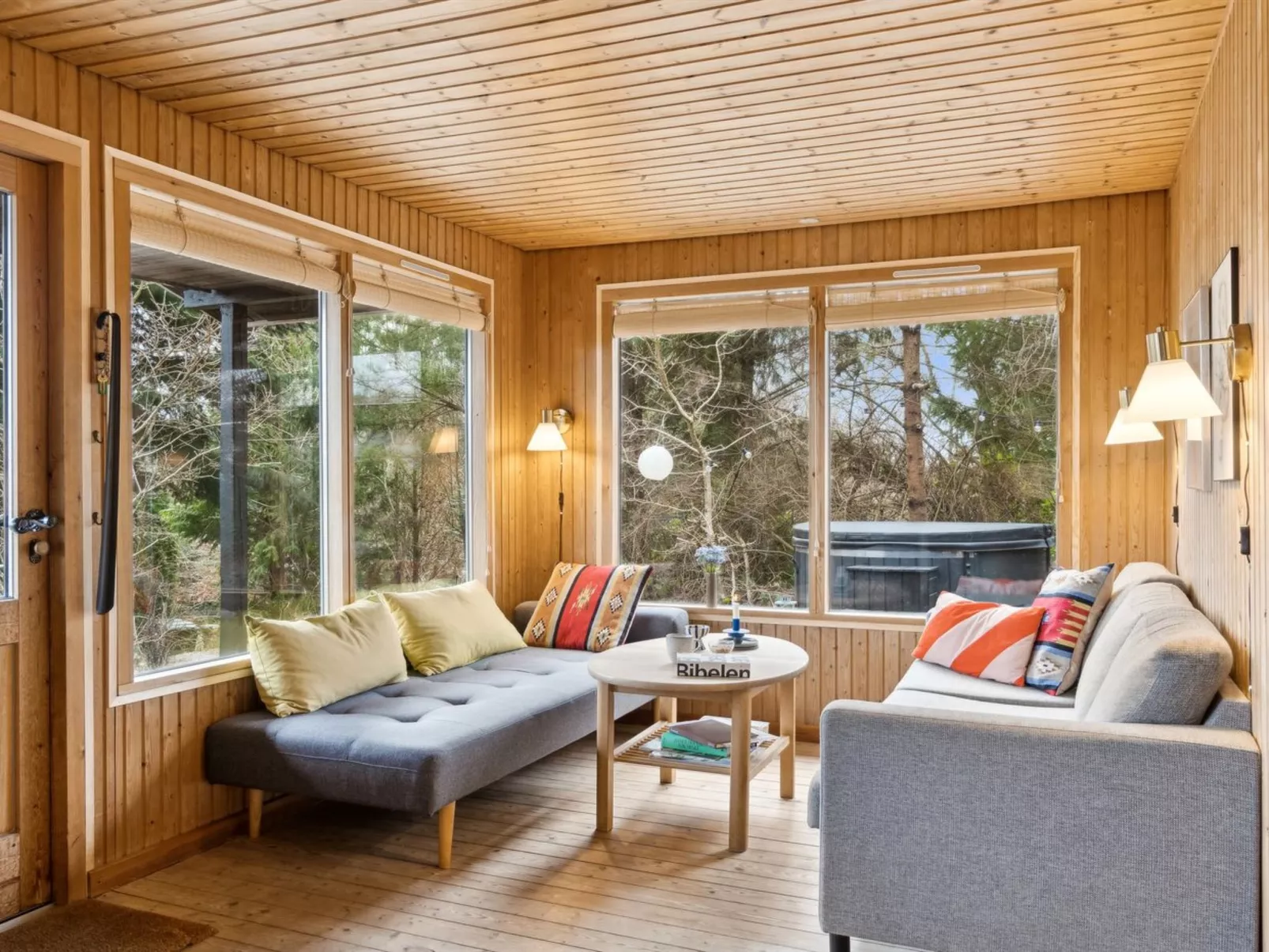 "Gunward" - 3km from the sea-Inside