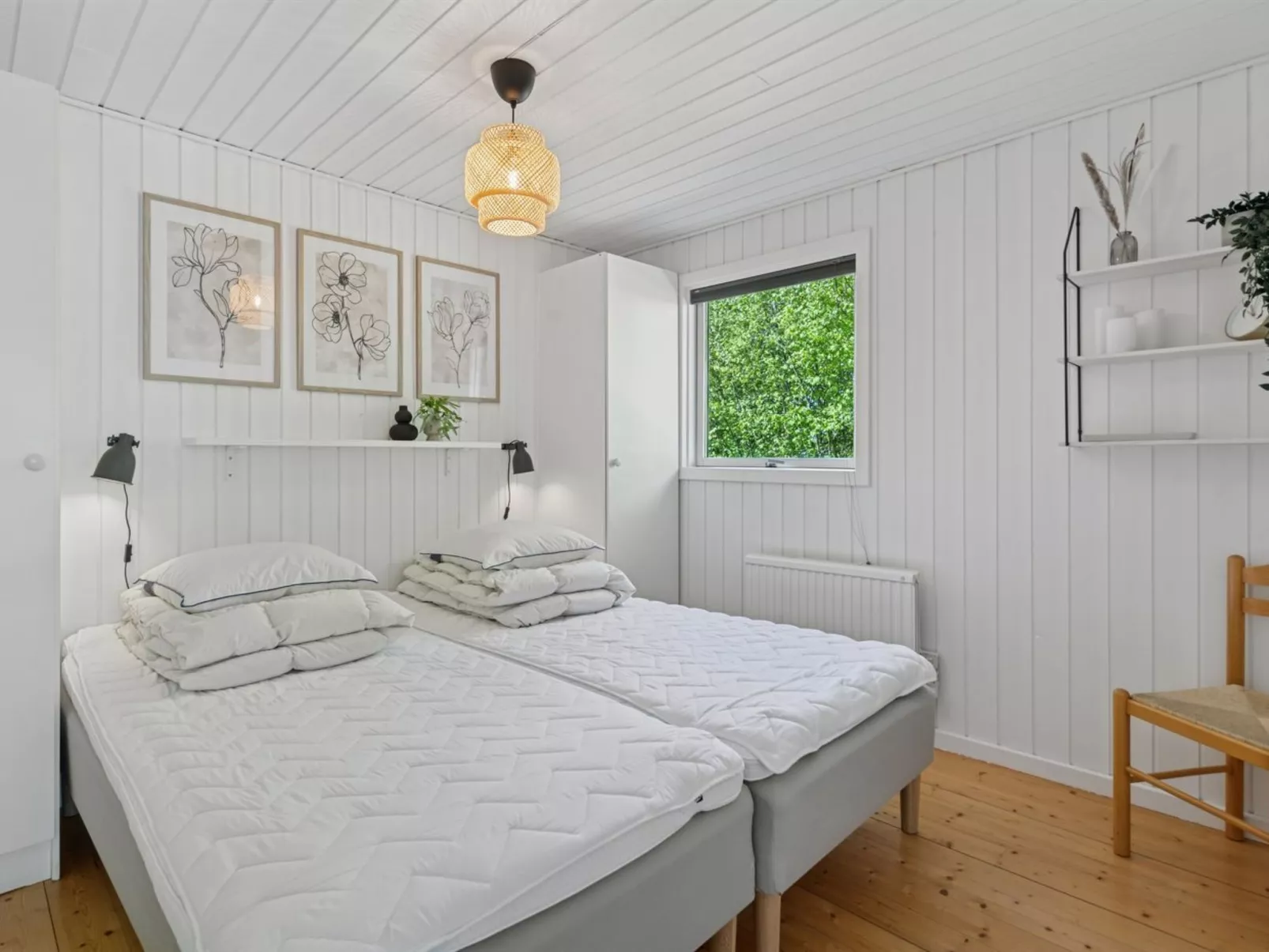 "Conradine" - 600m from the sea-Inside