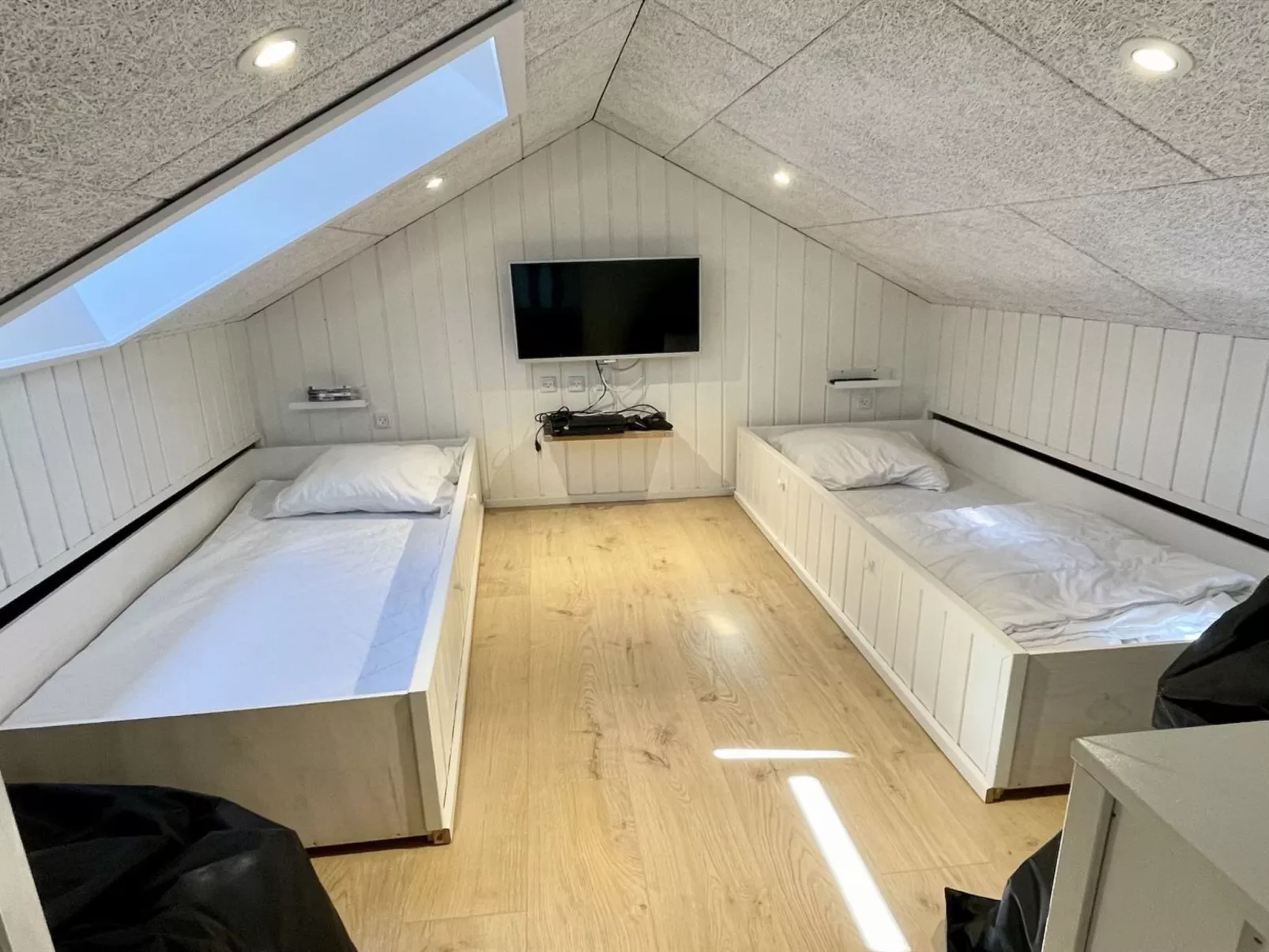 "Sunna" - 1.2km from the sea-Inside