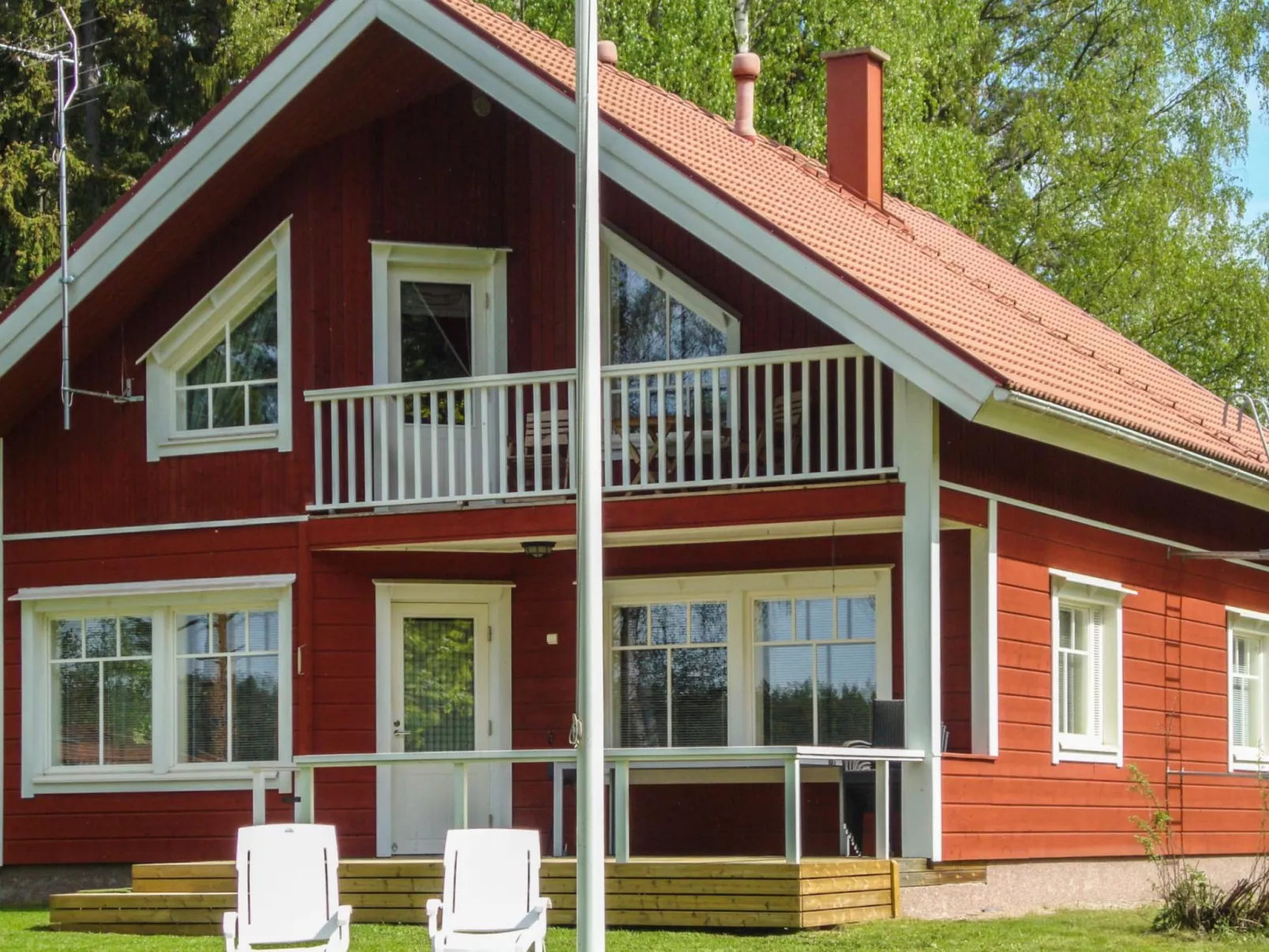 Lauttavalkama-Drinnen