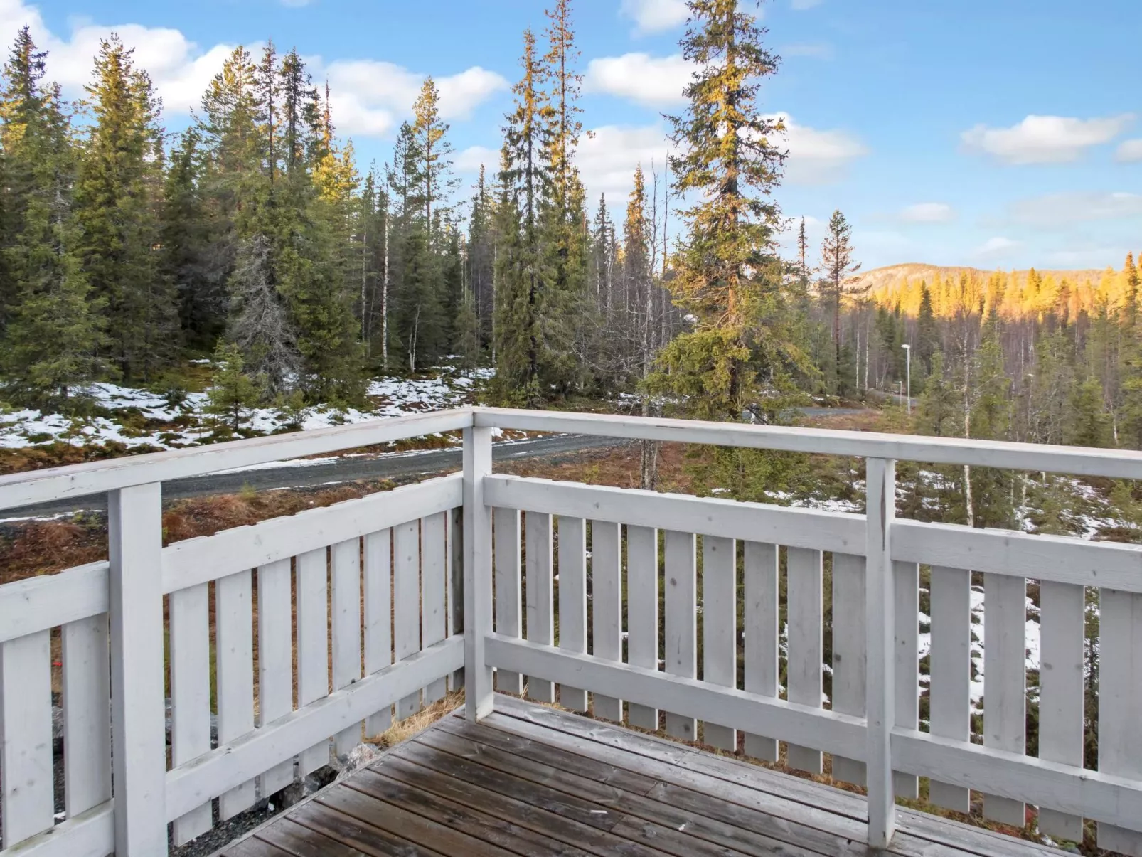 Iso-karpalo a-Dedans