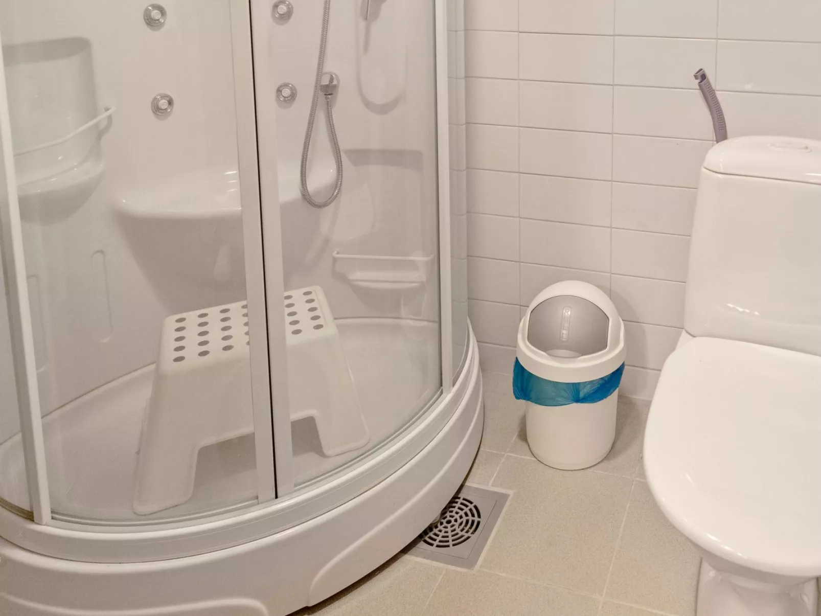 Kivalonmaa a-Drinnen