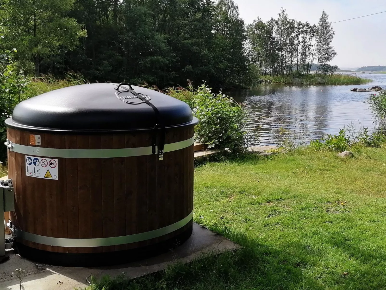 Lampaluodon punainen tupa-Dedans