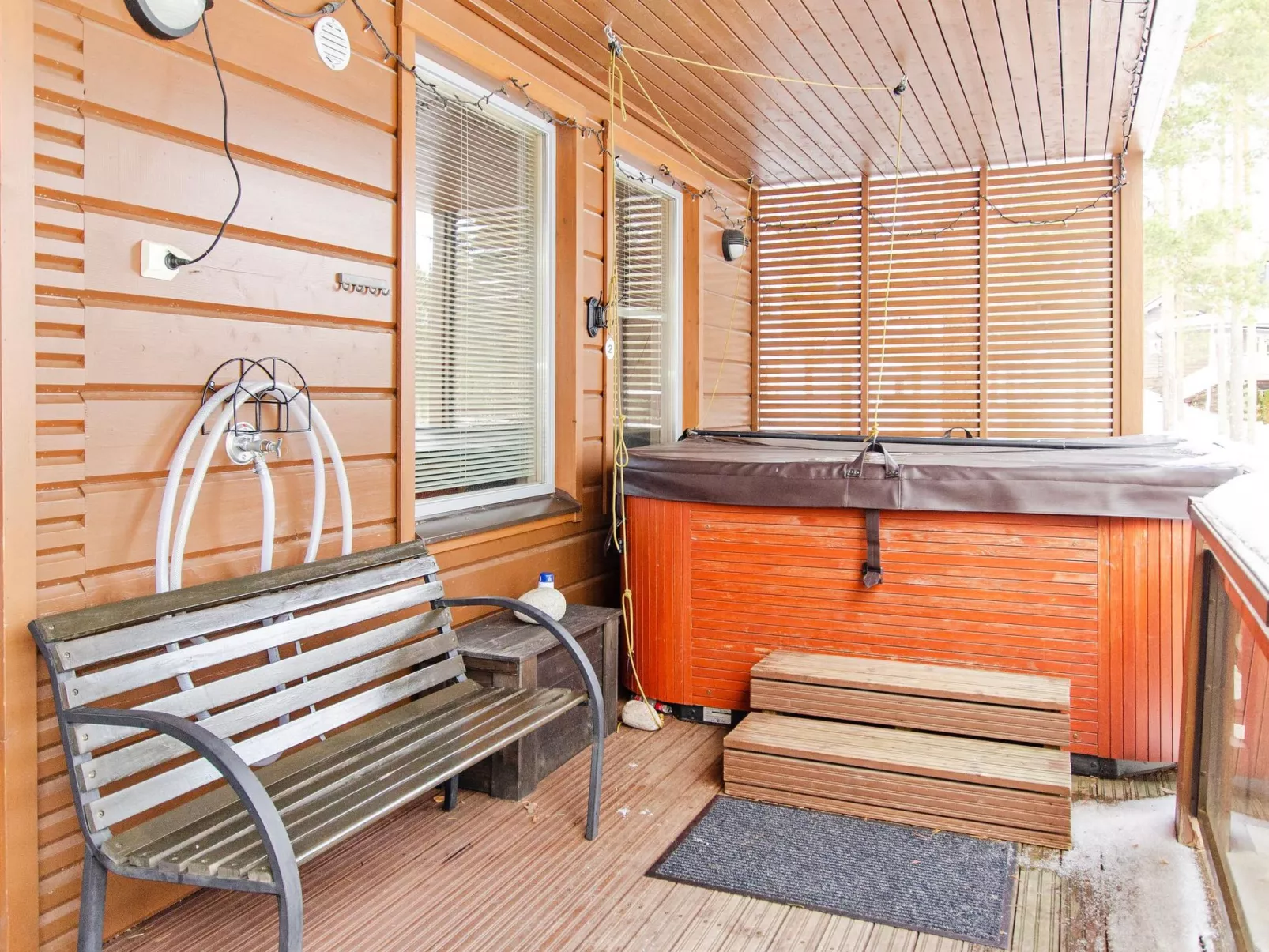 Pielislinna/loma-koli-Dedans