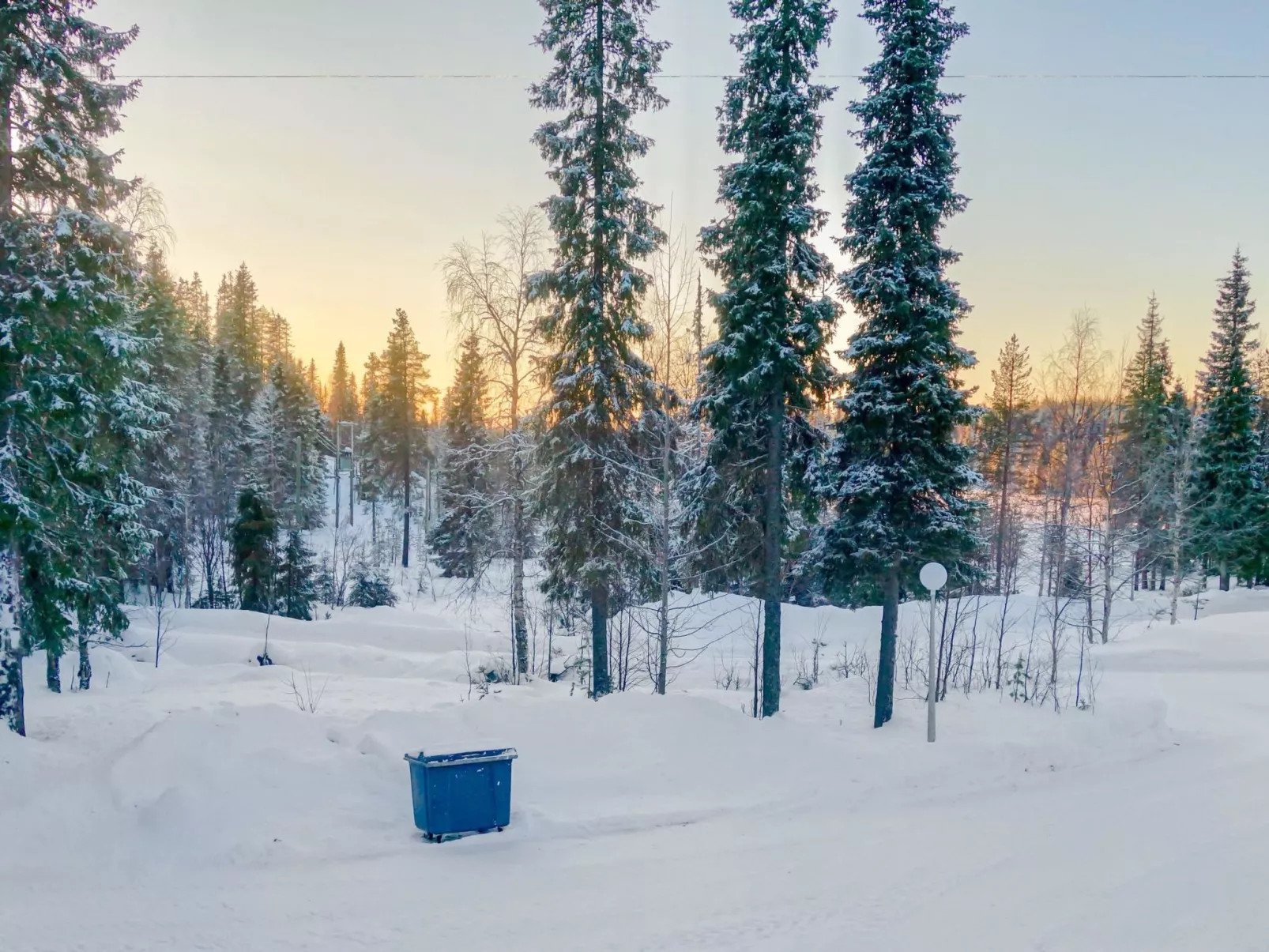 Ruka-ihtinki 4 a 3-Dedans