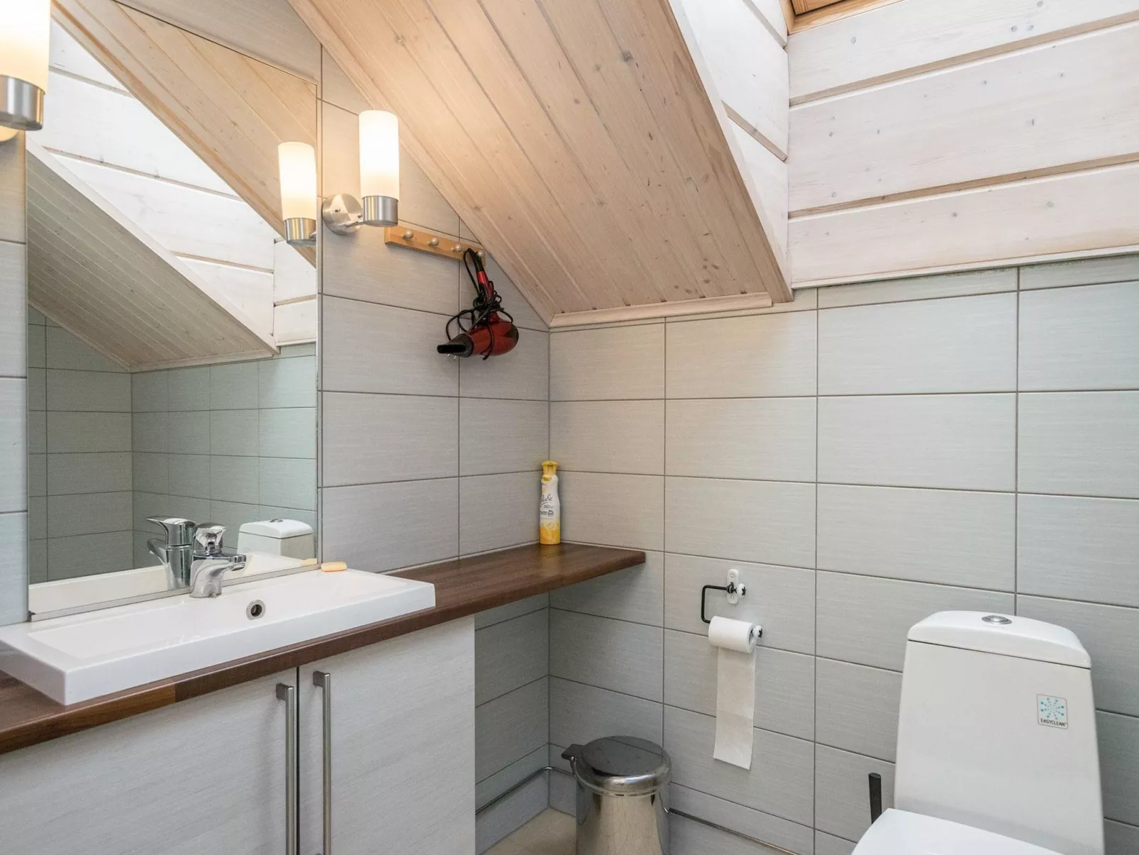 Villa puronotko-Dedans