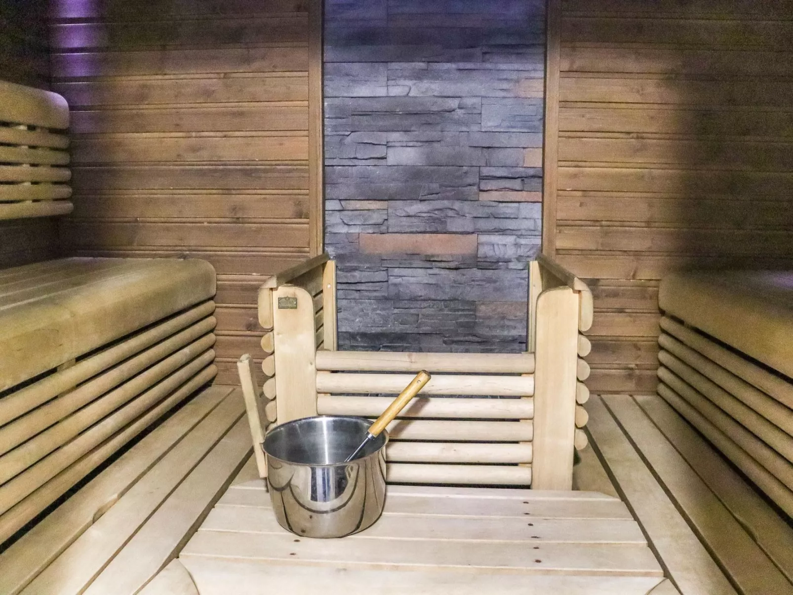 Aurinko-saaga 2 paritalo lasiterassihuon-Dedans