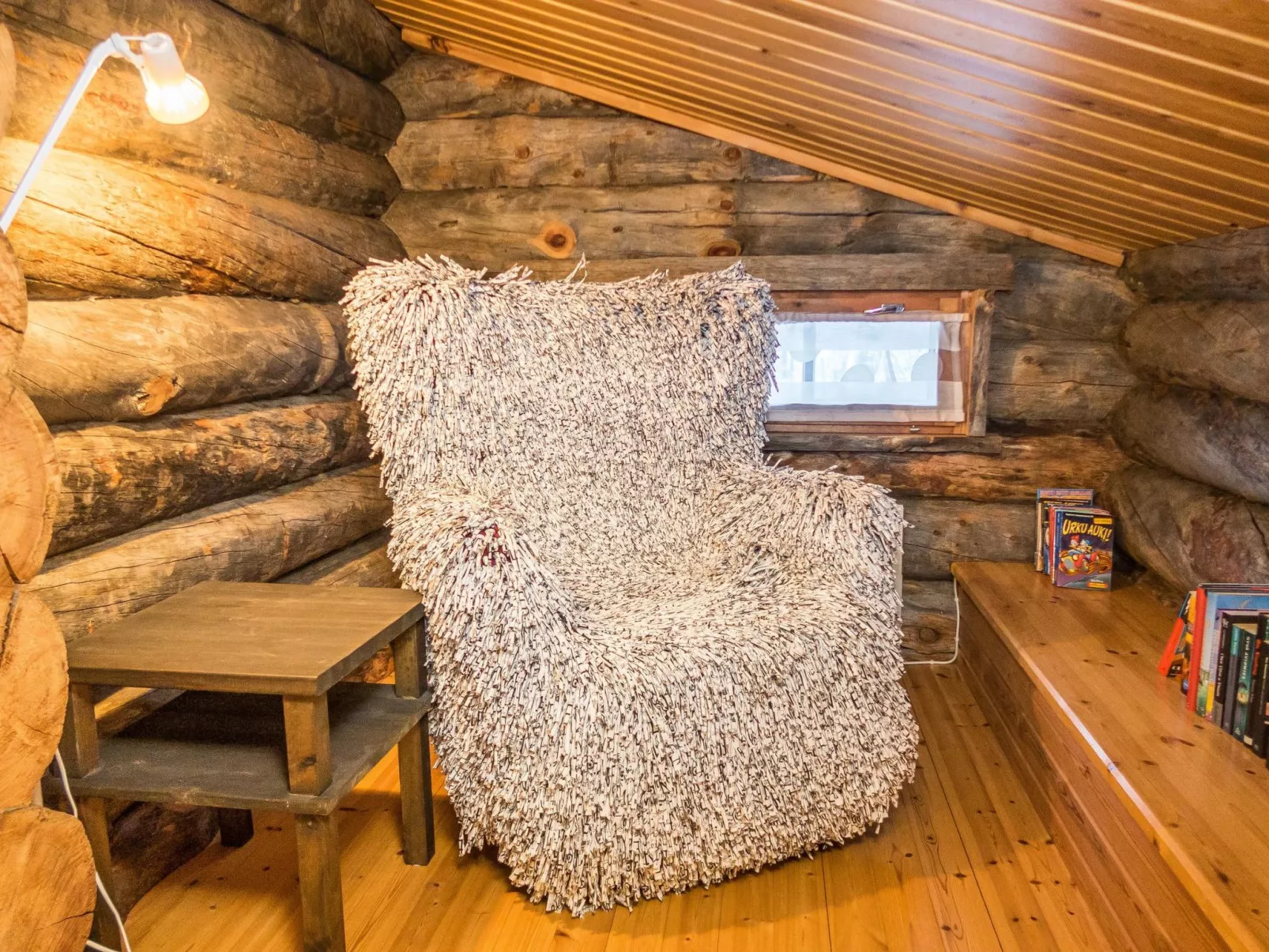 Ruka-rokova 2-Dedans