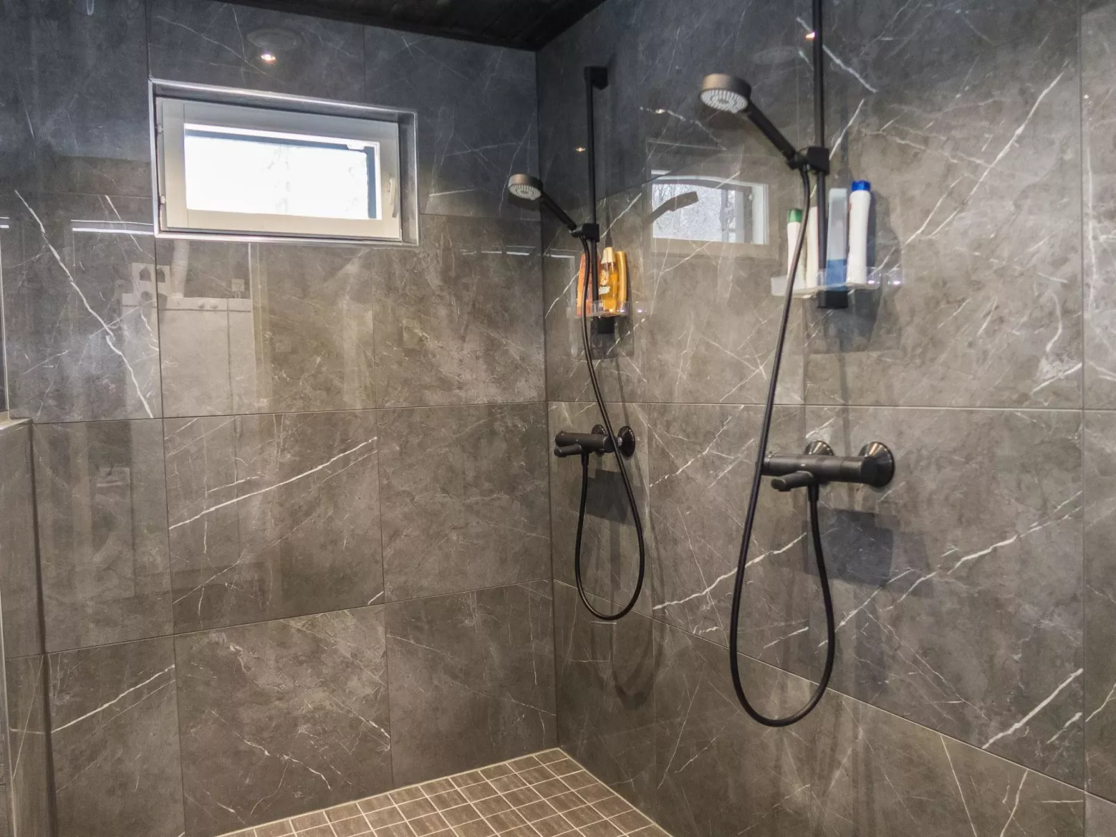 Villa ukkometso-Dedans