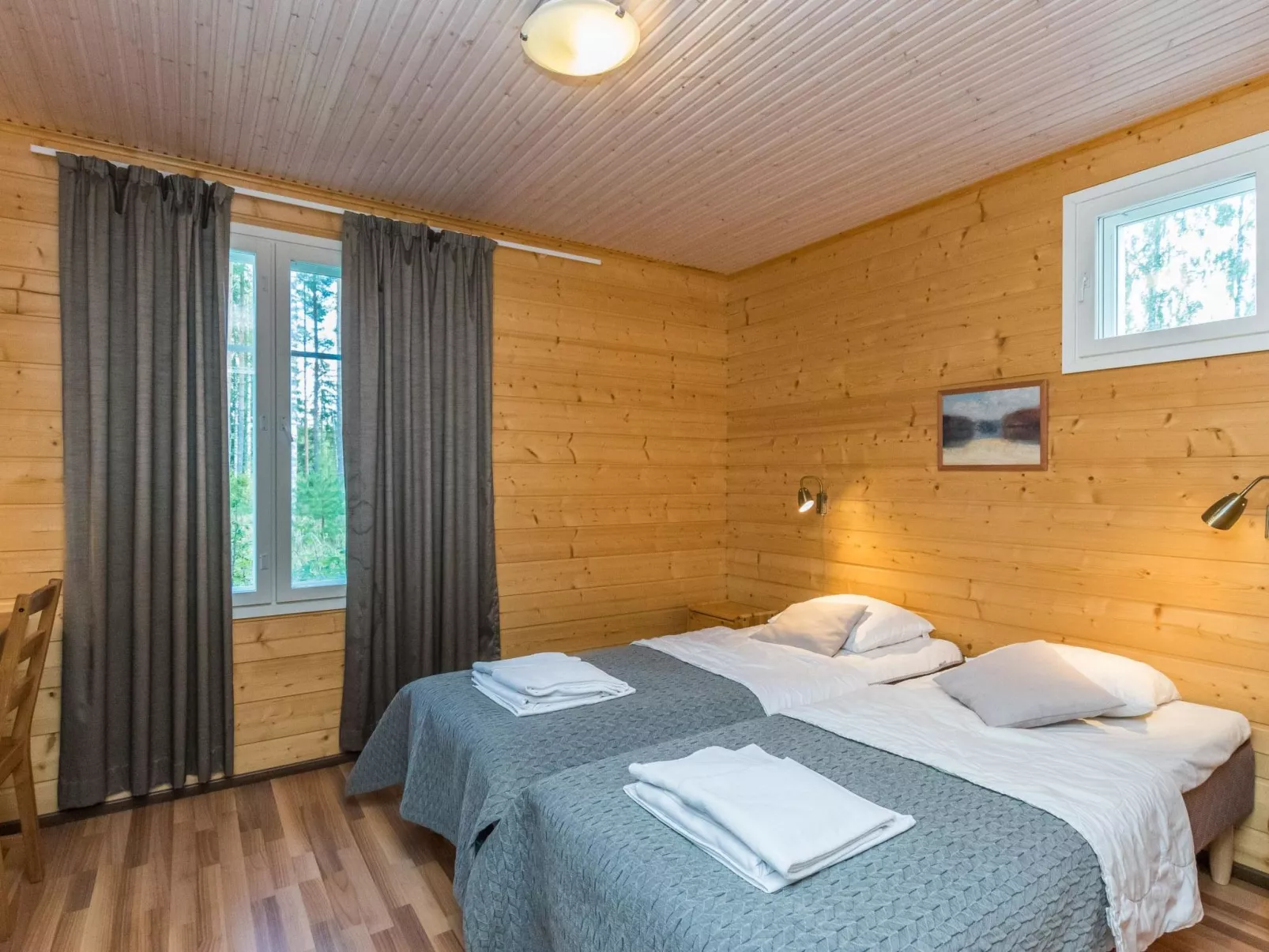 Kartanohuvila-Inside