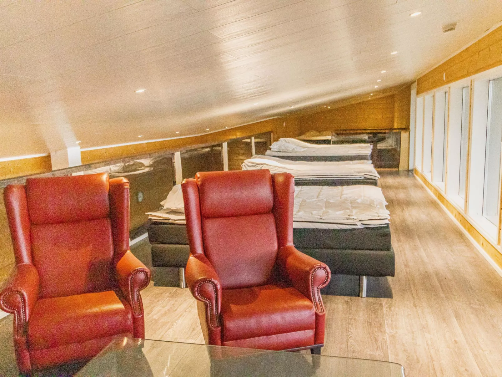 Ellivuori west 1-Dedans