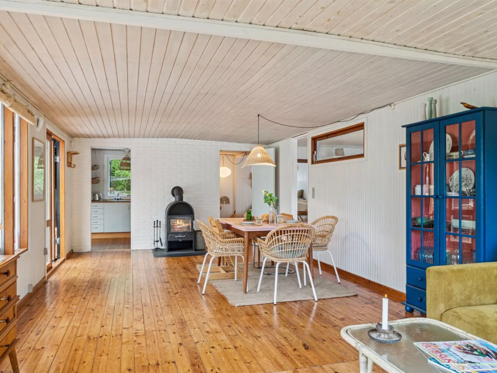 "Tatyana" - 1.6km from the sea-Inside