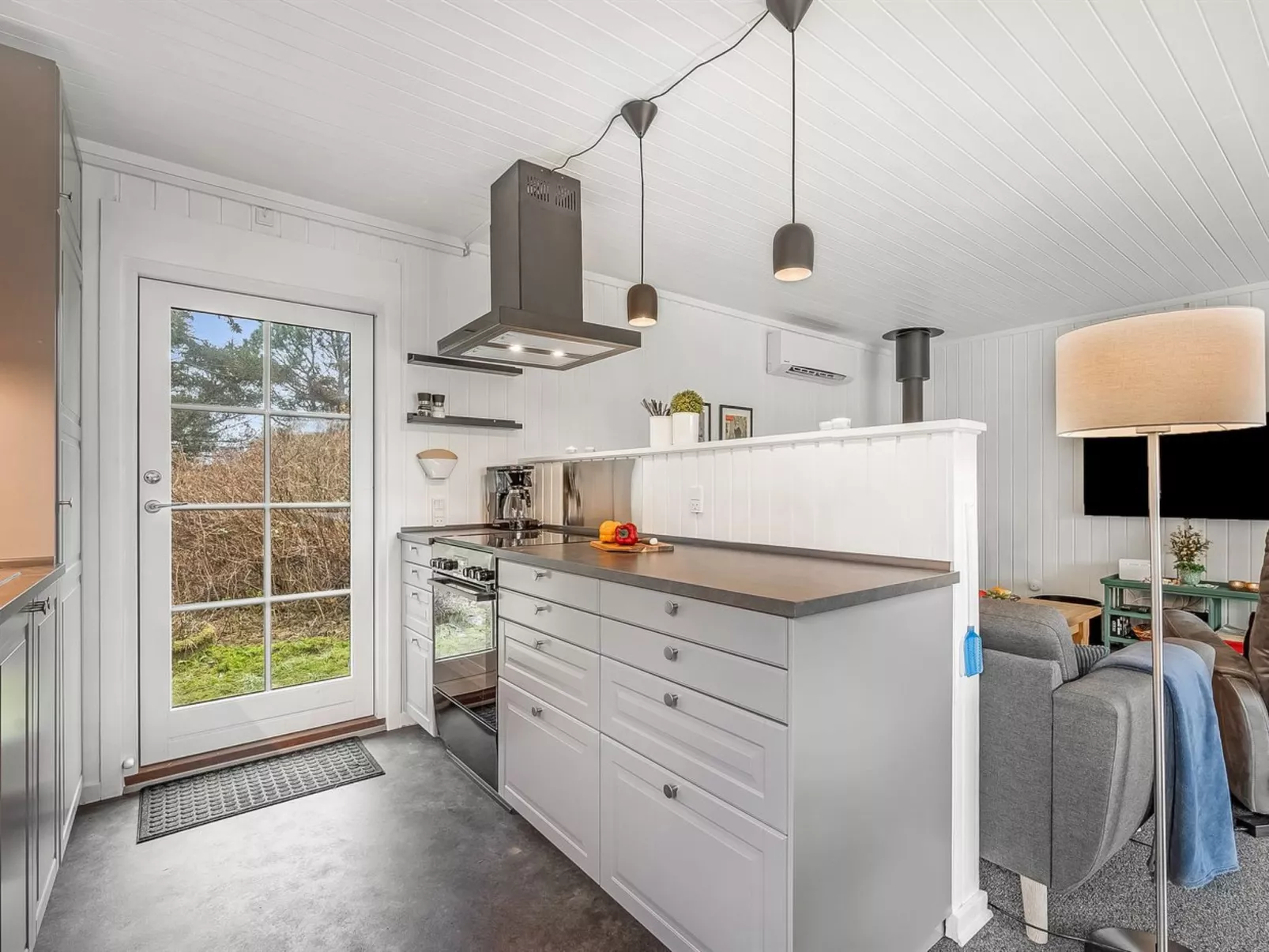 "Brodde" - 300m from the sea-Drinnen