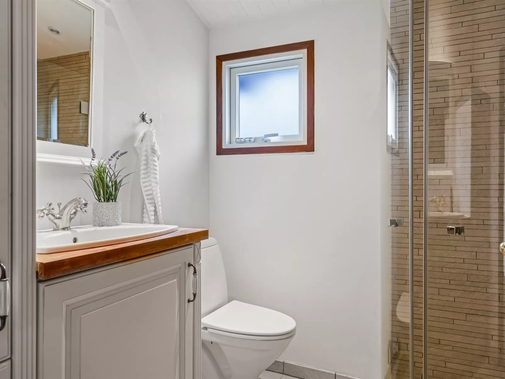 "Thorvor" - 400m from the sea-Drinnen