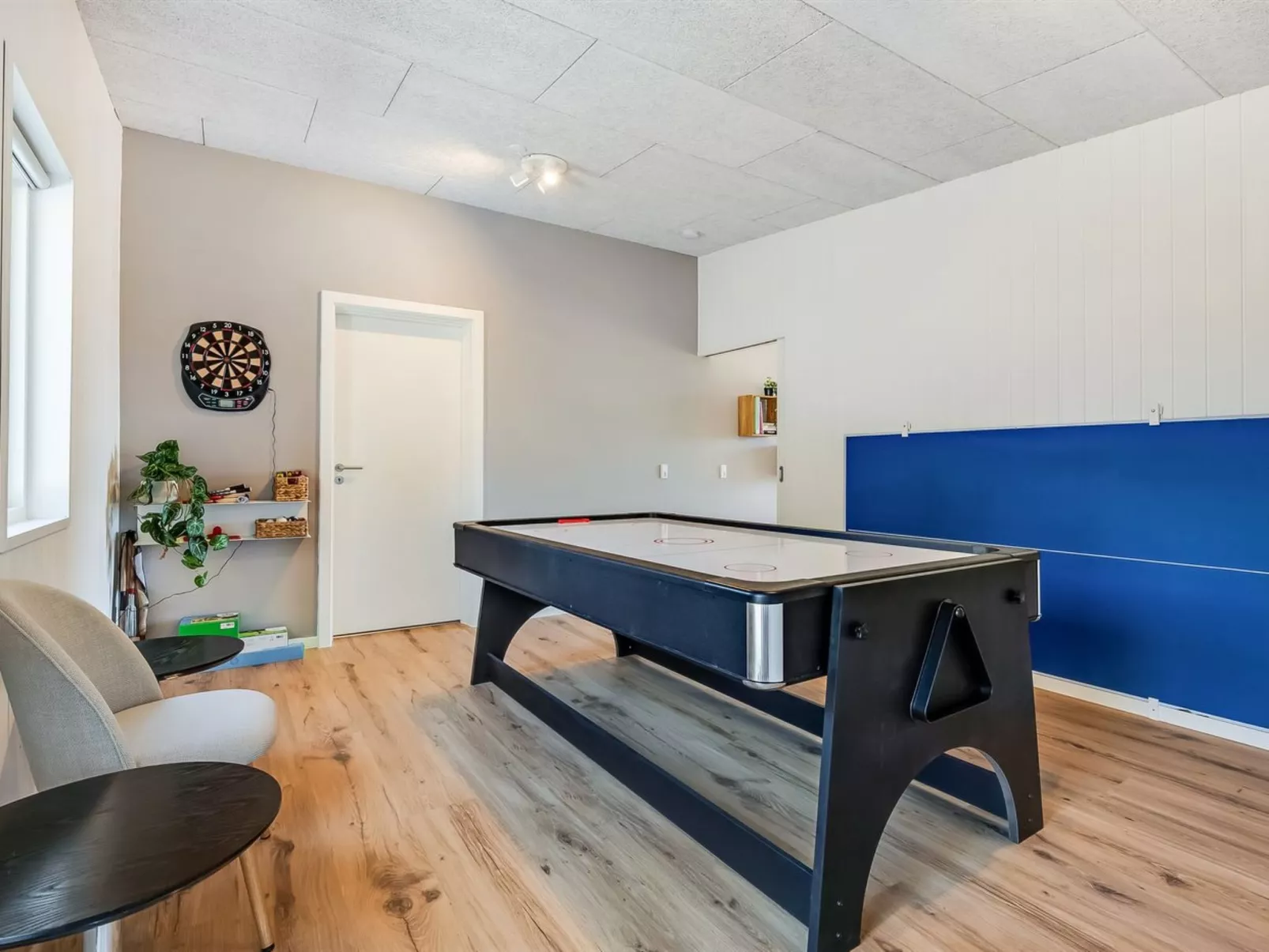 "Arjuna" - 750m from the sea-Inside