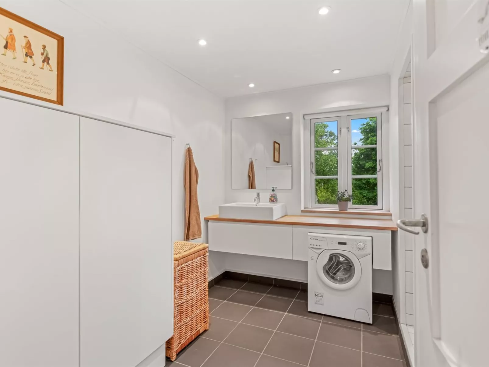 "Githe" -  from the sea-Inside