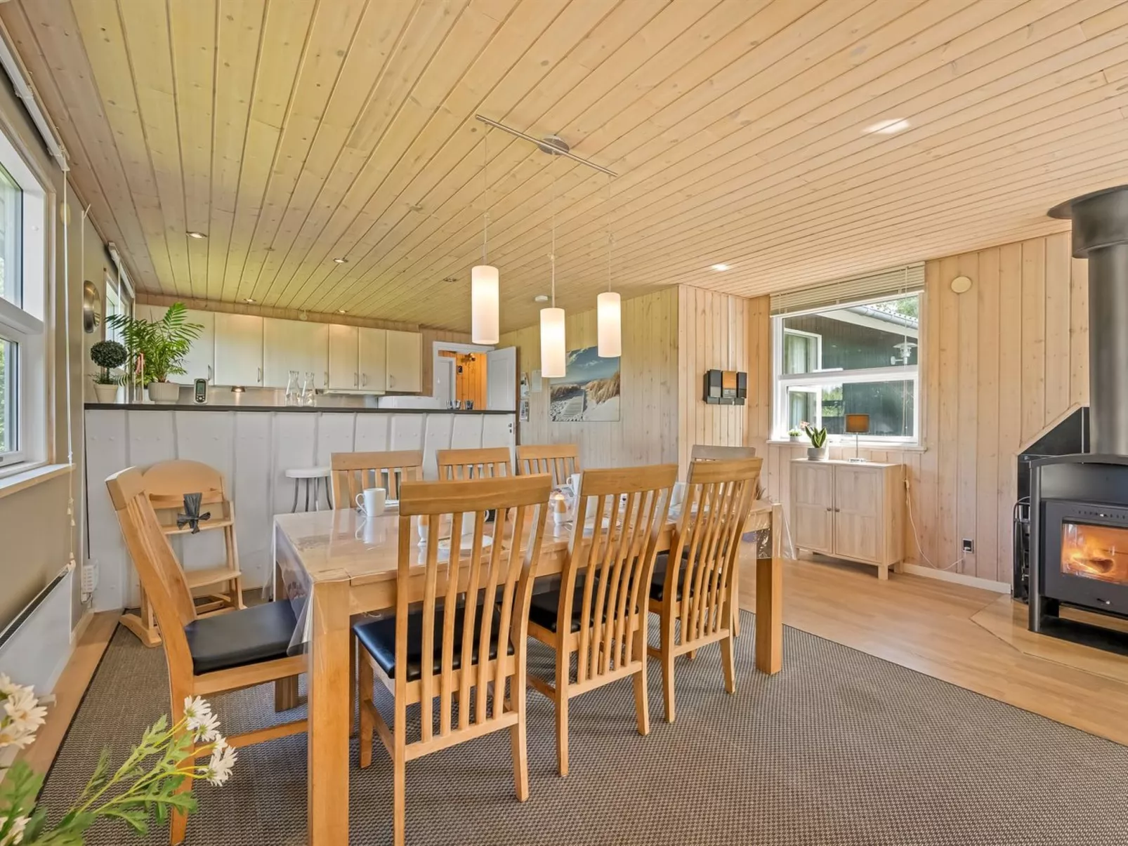 "Mina" - 600m to the fjord-Drinnen