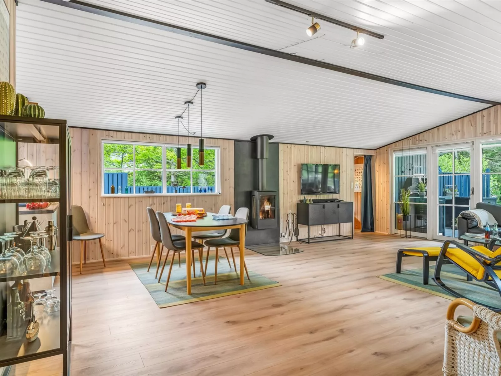 "Emelrik" - 2km from the sea-Drinnen