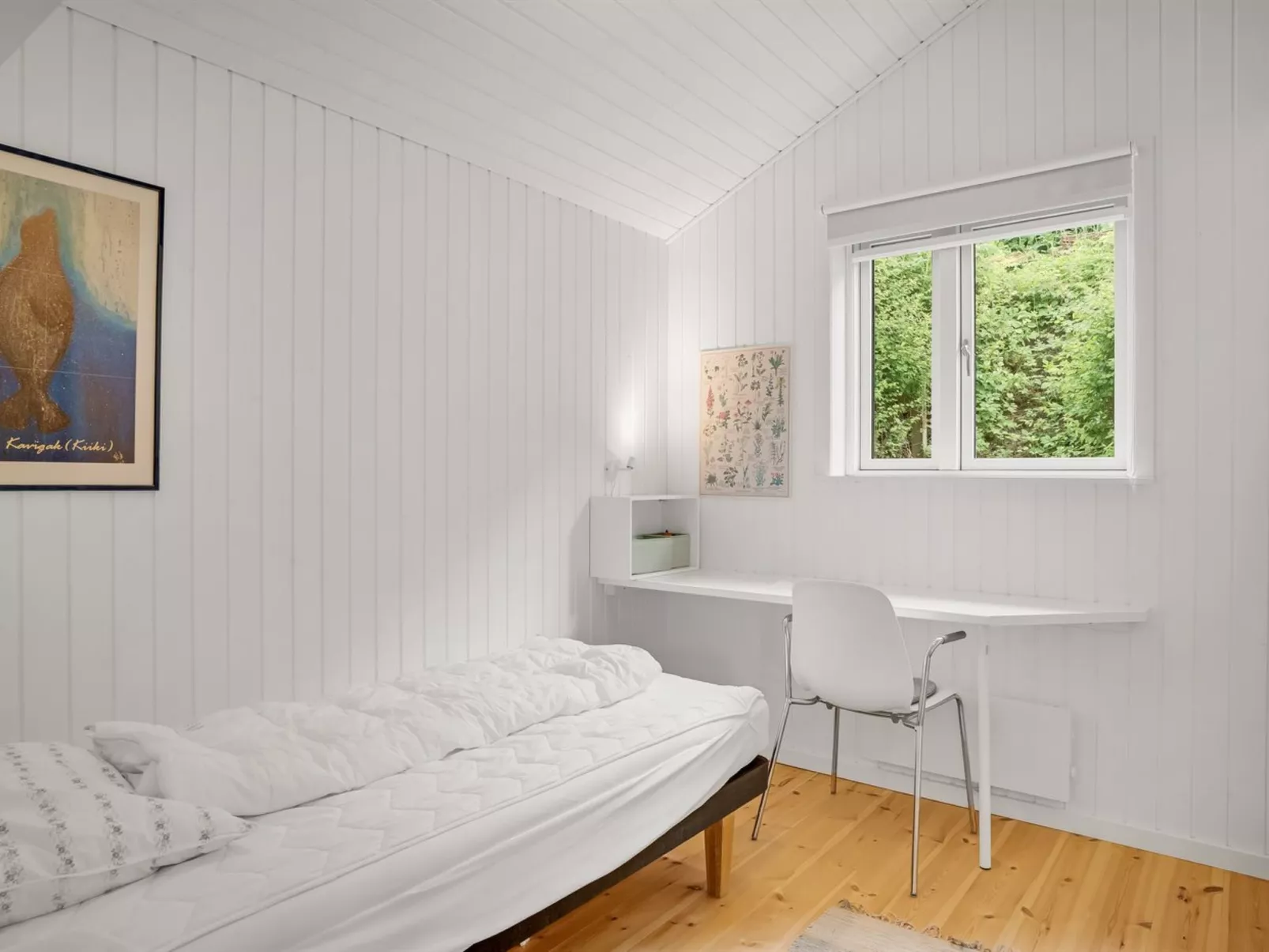 "Blia" - 120m to the fjord-Drinnen