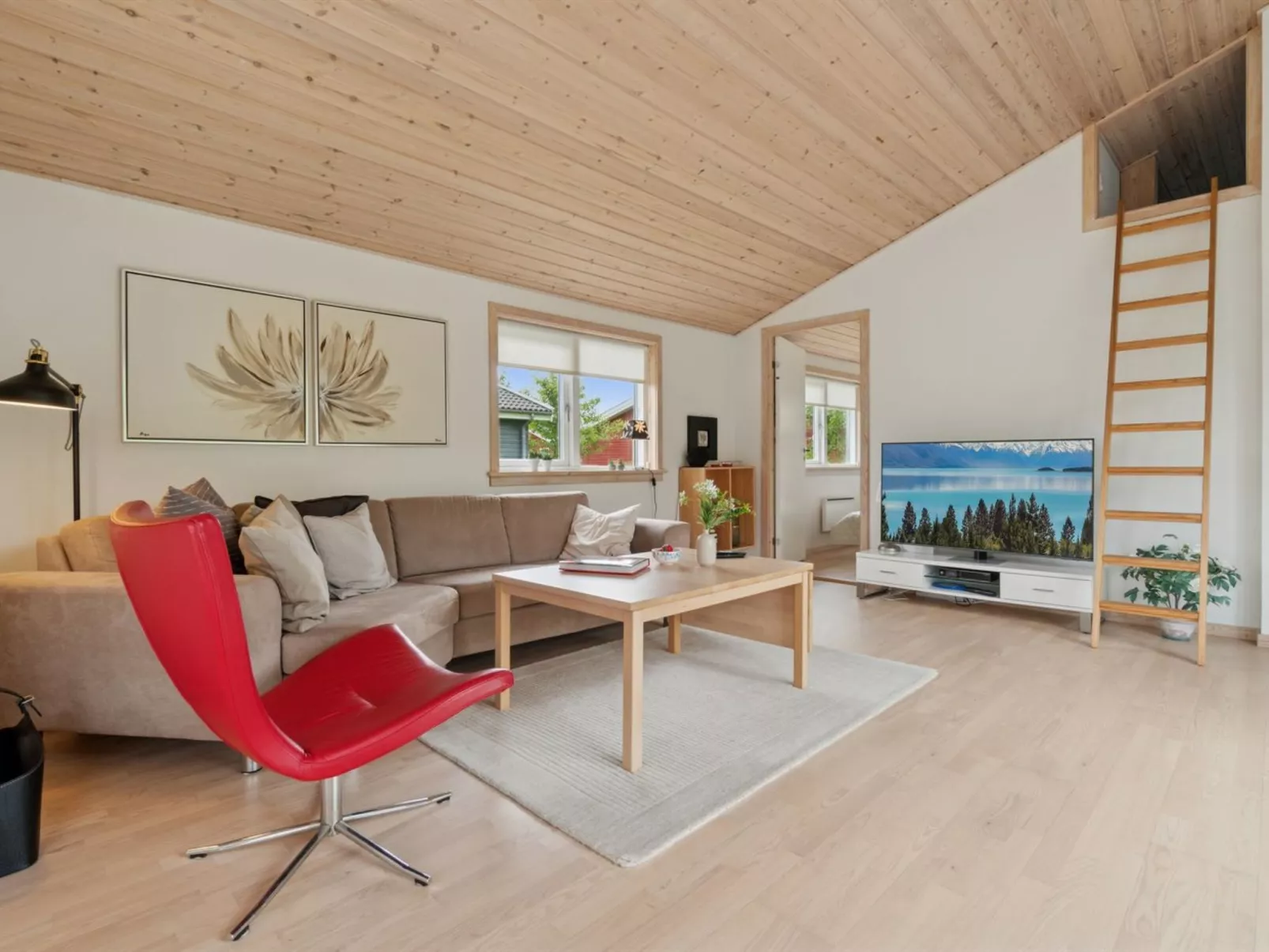 "Ilta" - 2.8km from the sea-Dedans