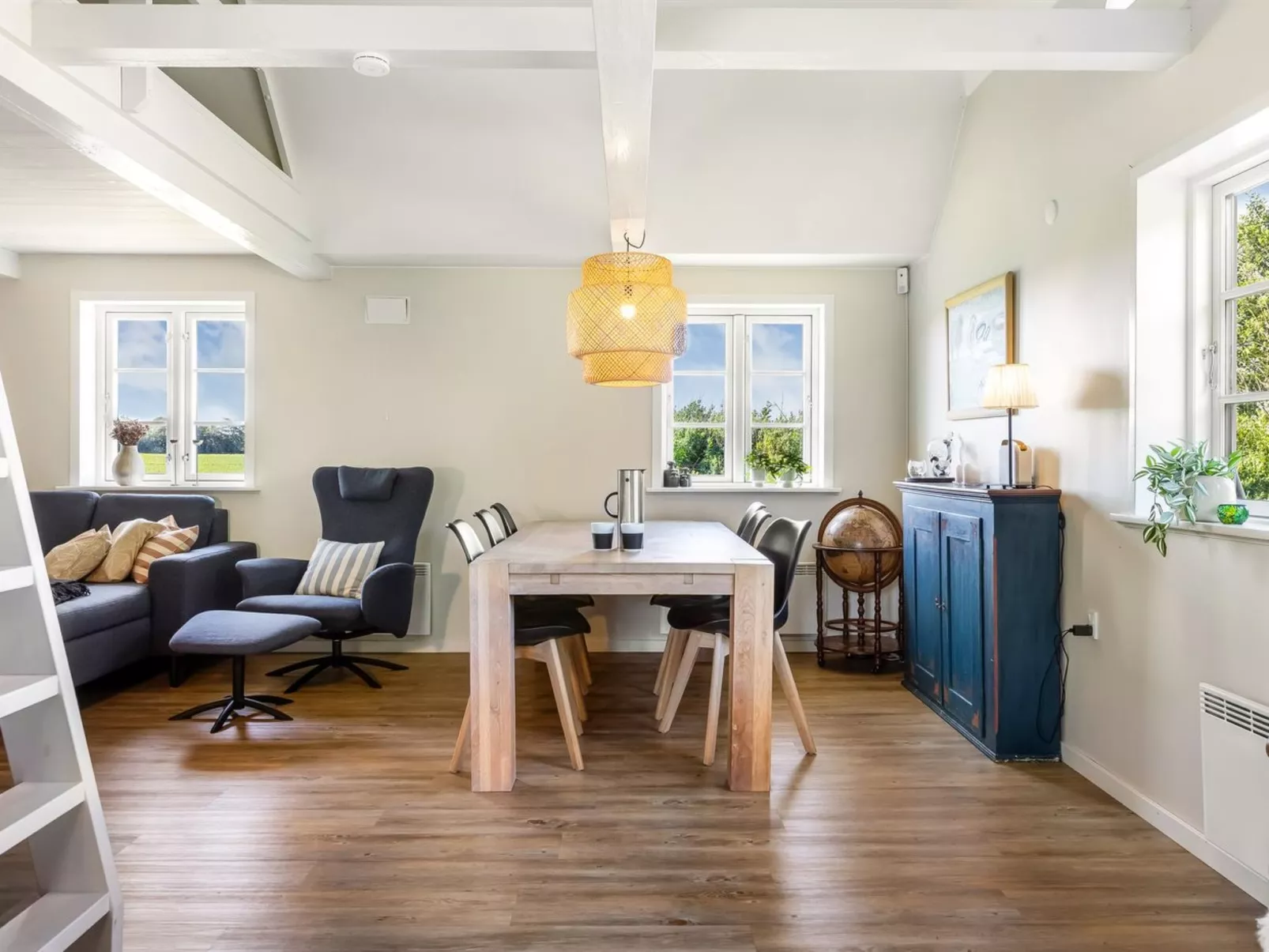 "Rahild" - 10km from the sea-Drinnen