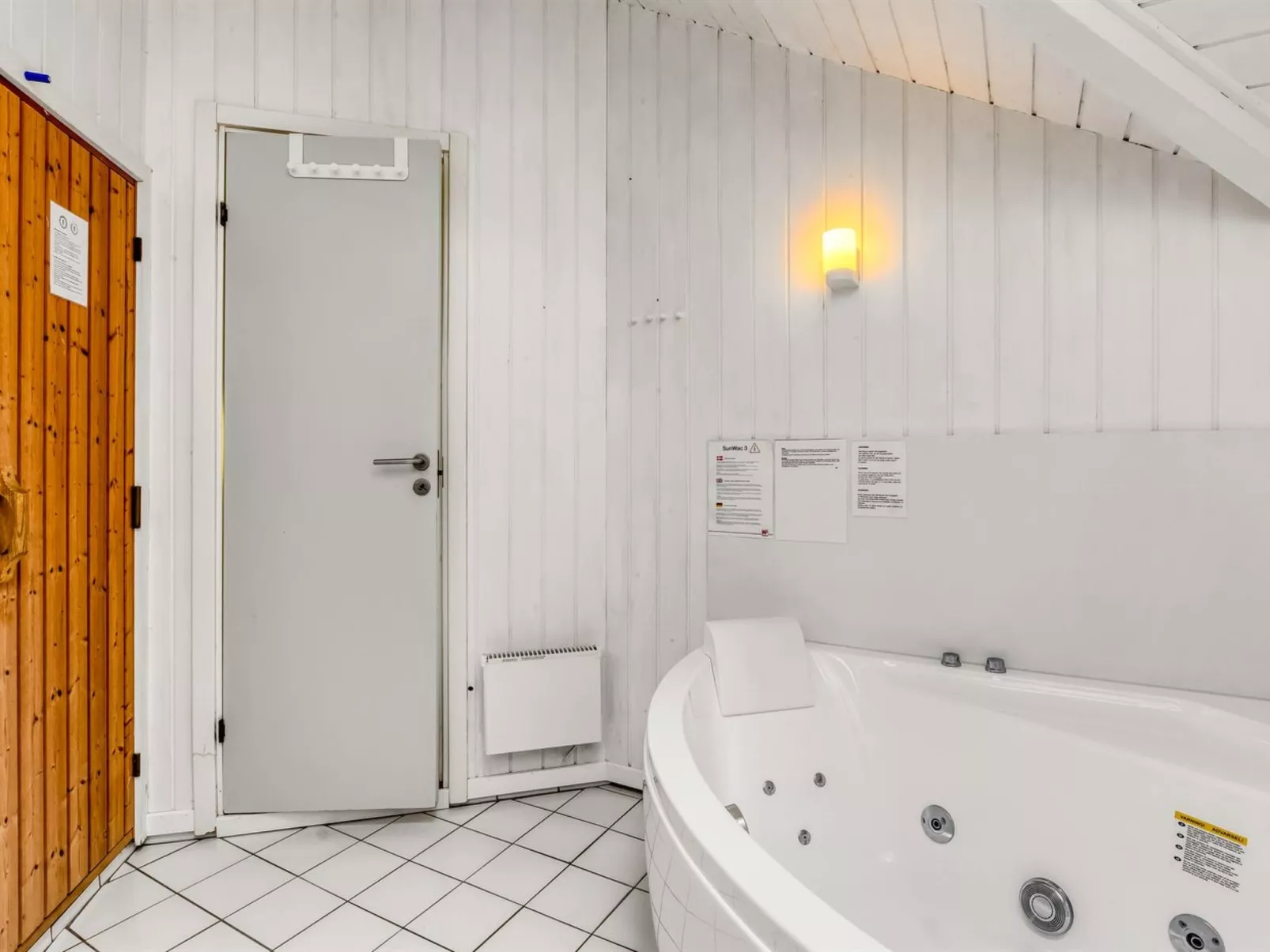 "Kai" - 400m from the sea-Drinnen