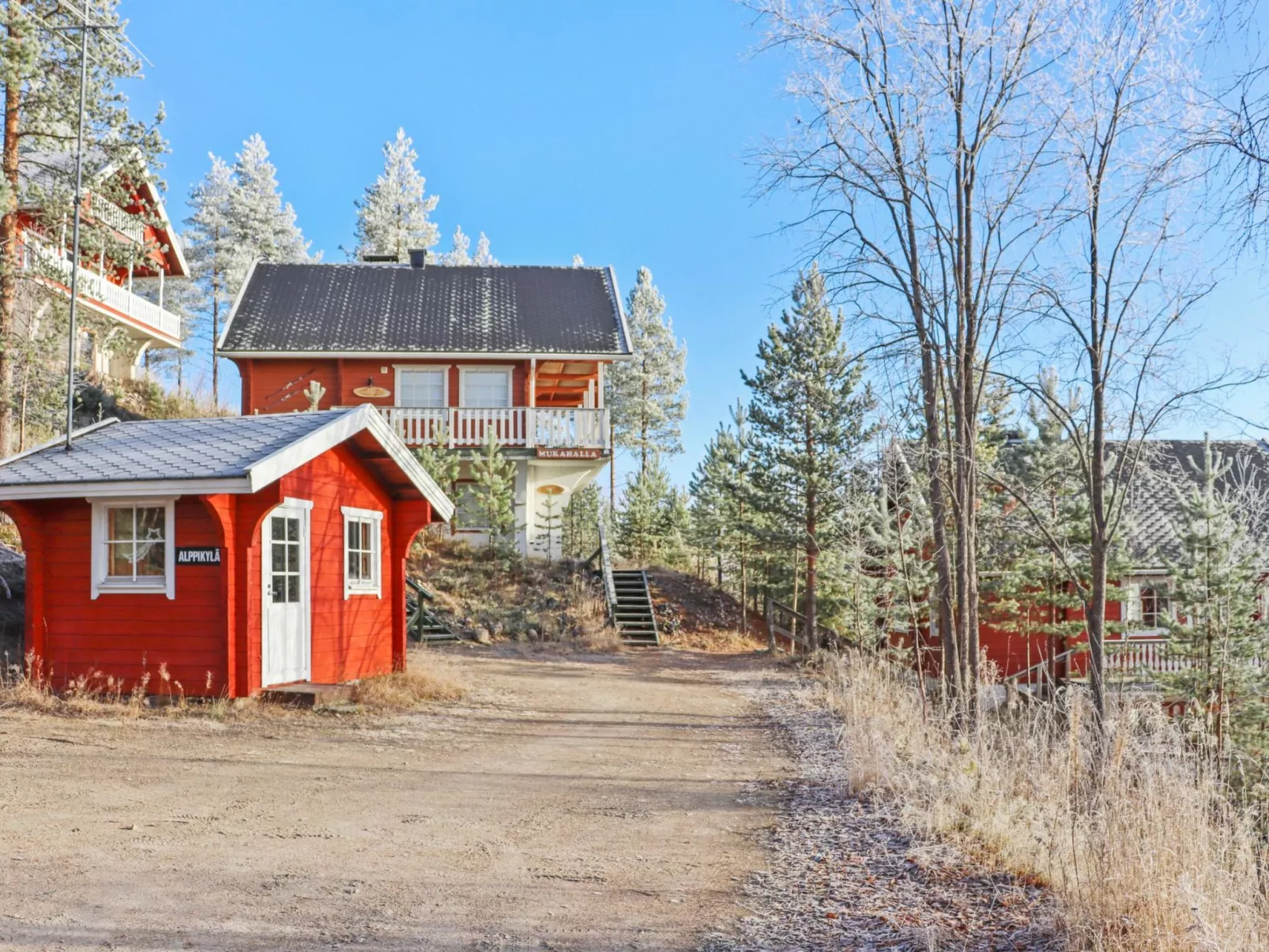 Mukalilla, paritalo sis loppusiivouksen-Dedans