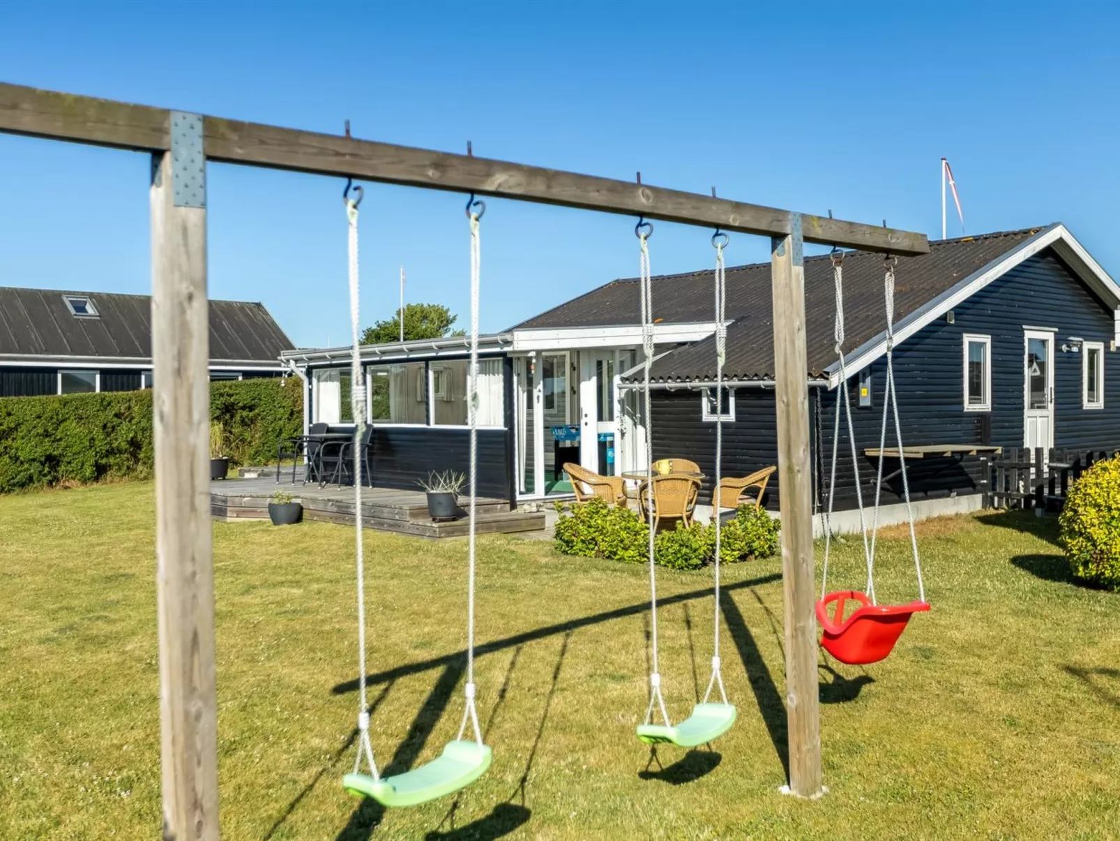 "Raymond" - 175m from the sea-Draußen