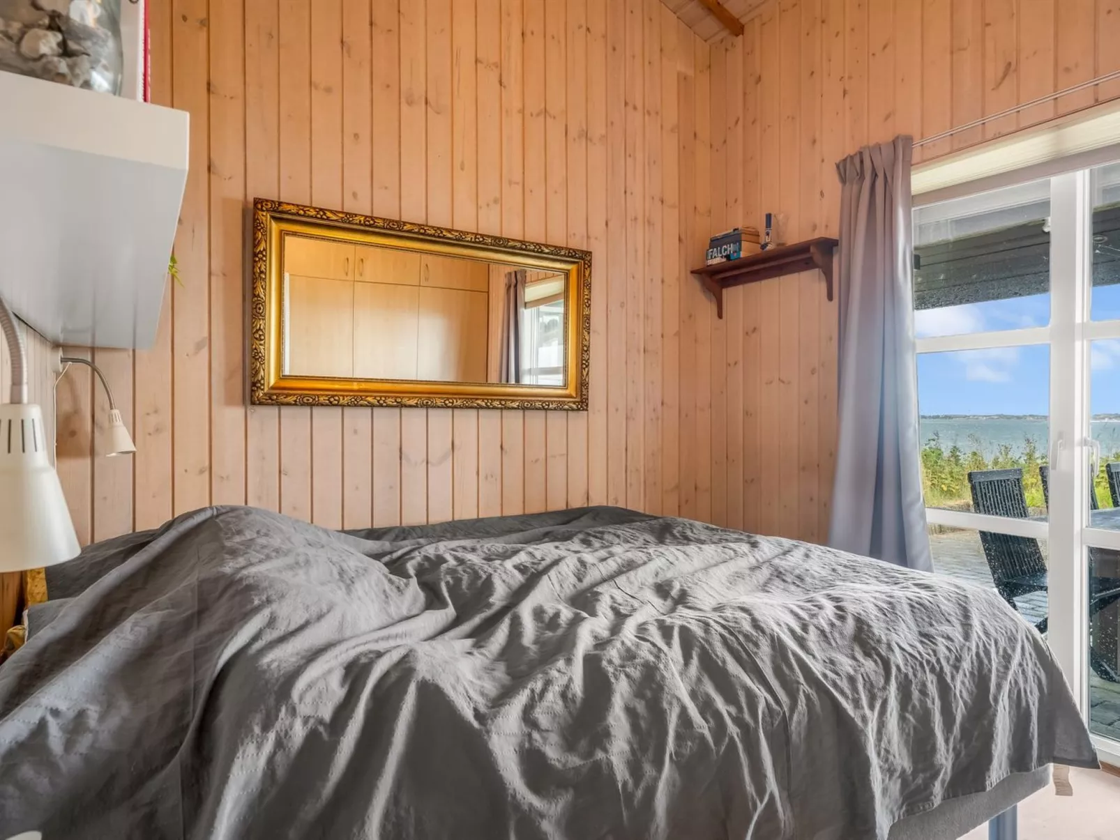 "Diderik" - 20m to the fjord-Inside