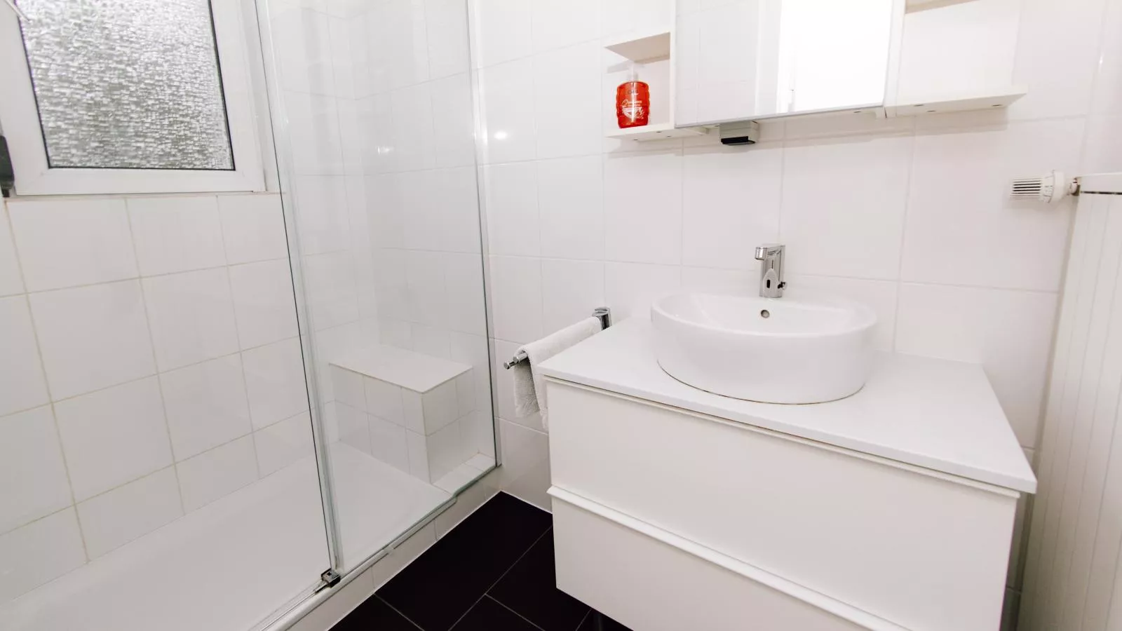 Hubertus I-Bathroom