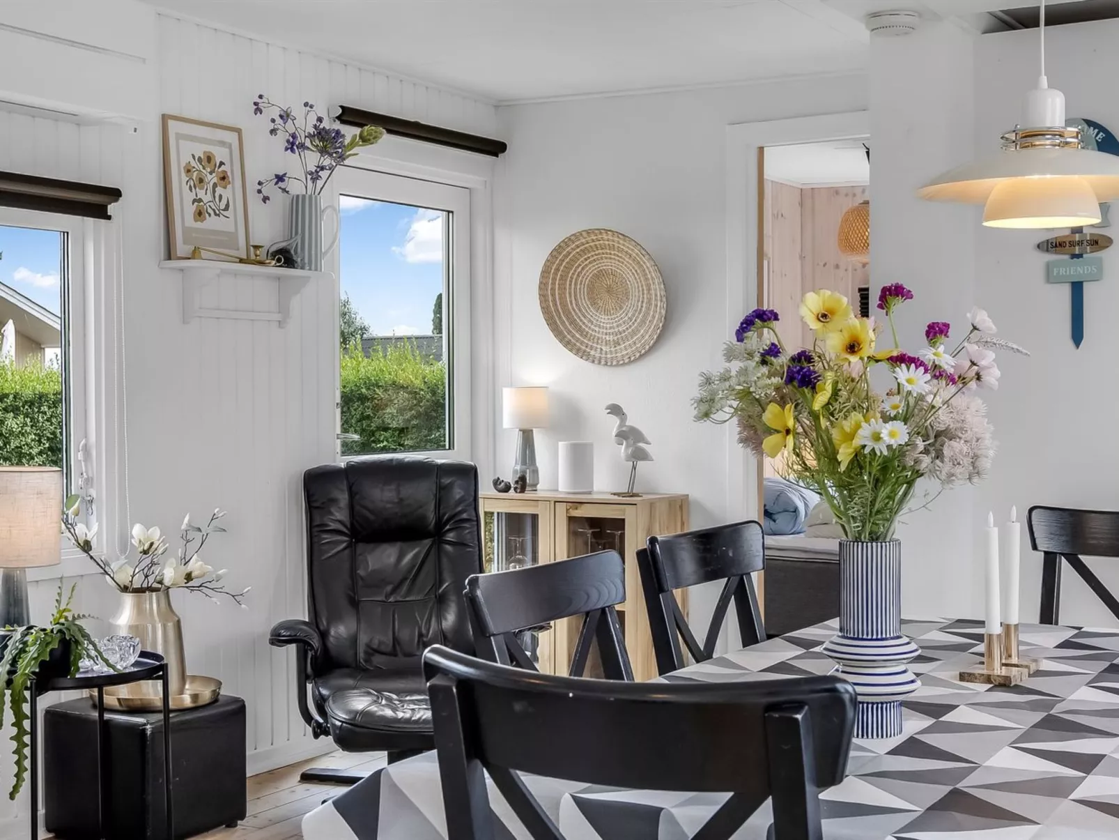 "Adia" - 500m from the sea-Drinnen