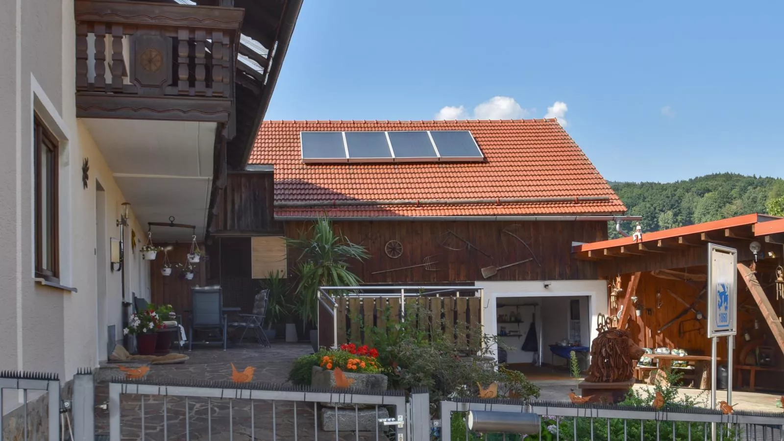 Gleißenberg-Exterior in summer