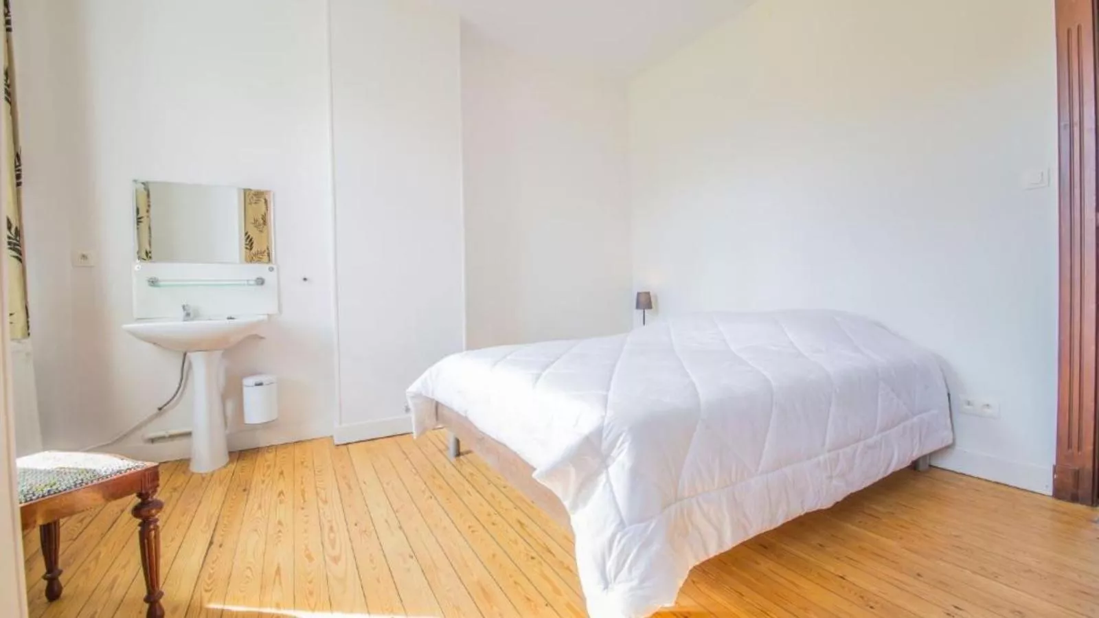 Ma Dame Jeanne-Bedroom