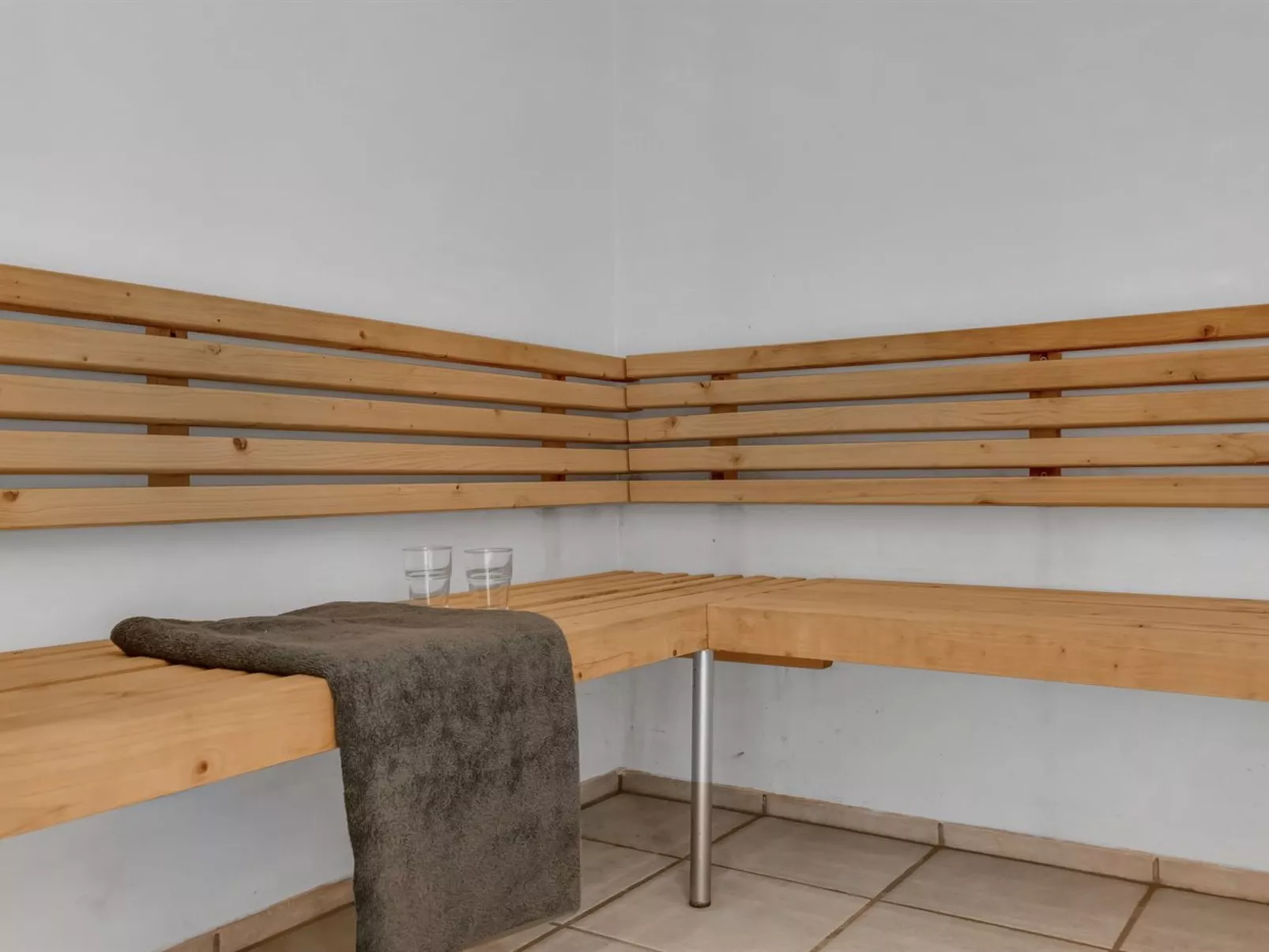 "Alde" - 150m from the sea-Inside