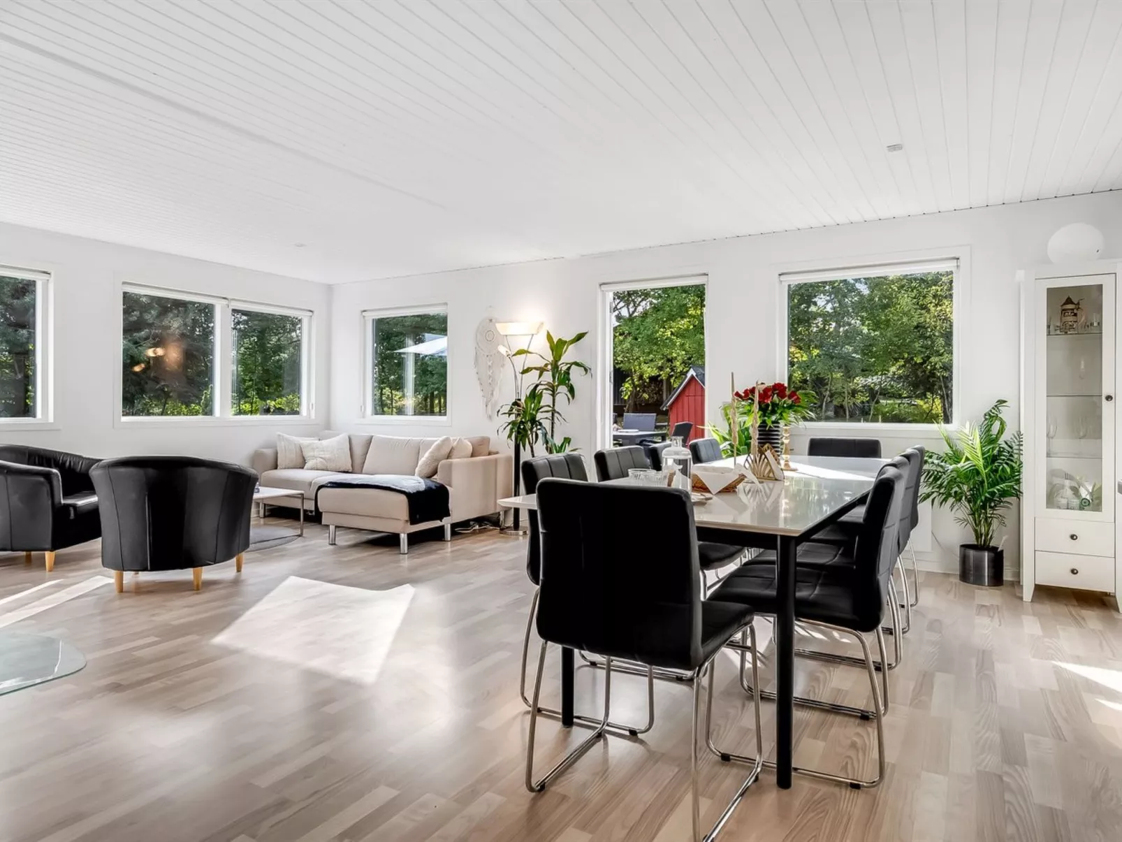 "Winder" - 925m from the sea-Inside