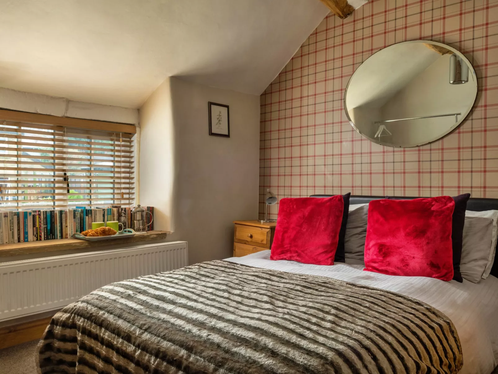 Wye Head Cottage-Inside