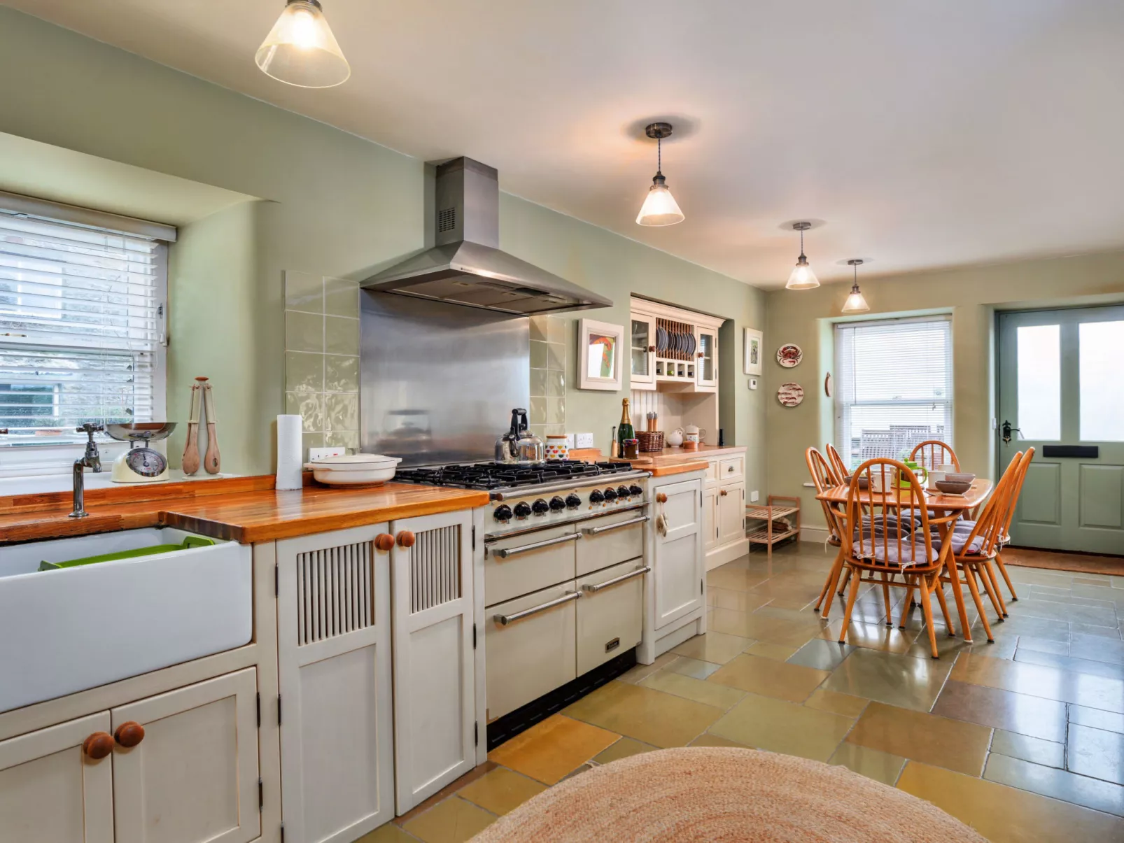 Swalebeck House-Inside