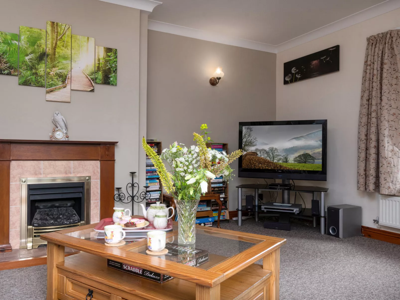 The Grove Annexe-Dedans