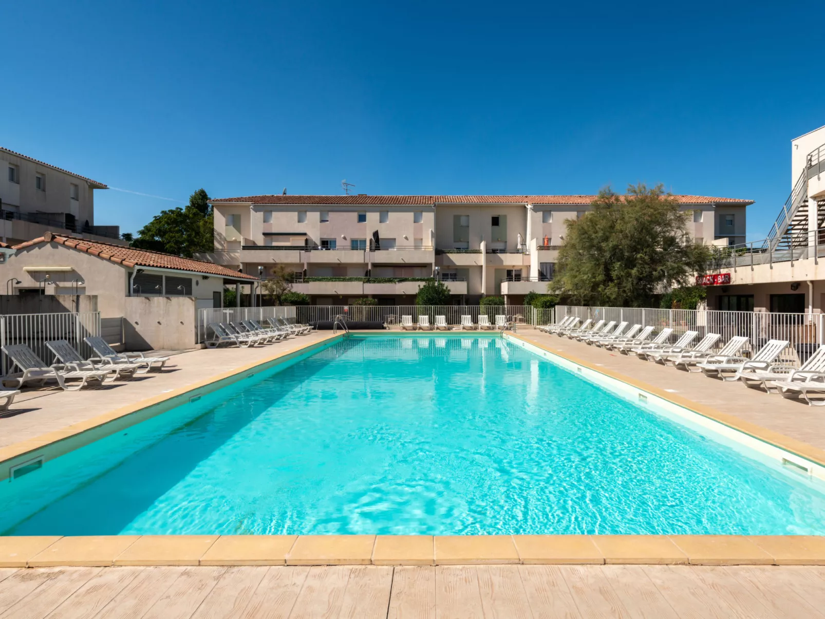 CAP CAMARGUE A-Dedans